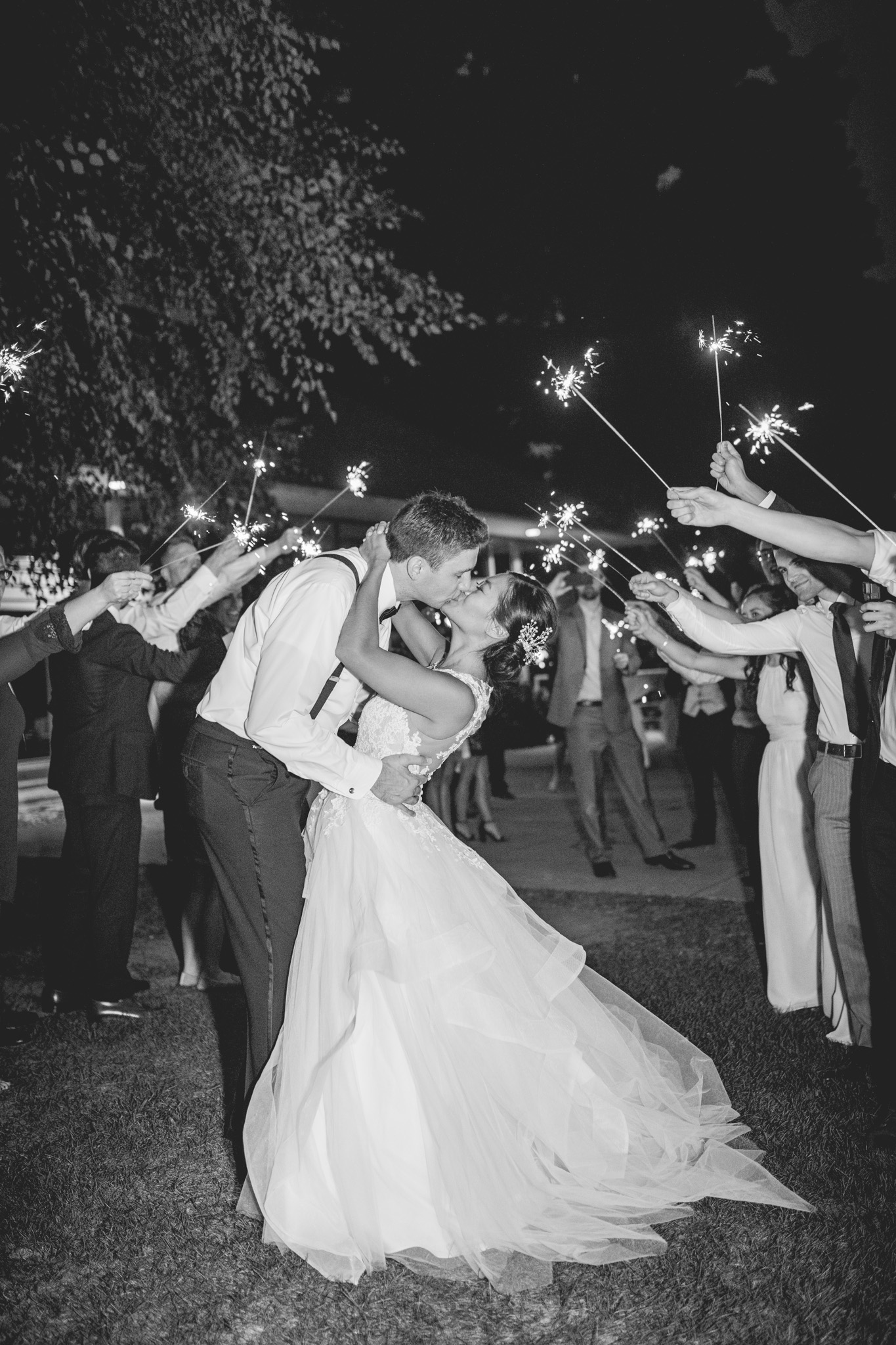 Fall Country Club Wedding in Michigan | Outdoor Autumn Wedding | Classic black and white wedding | Laurenda Marie Photography