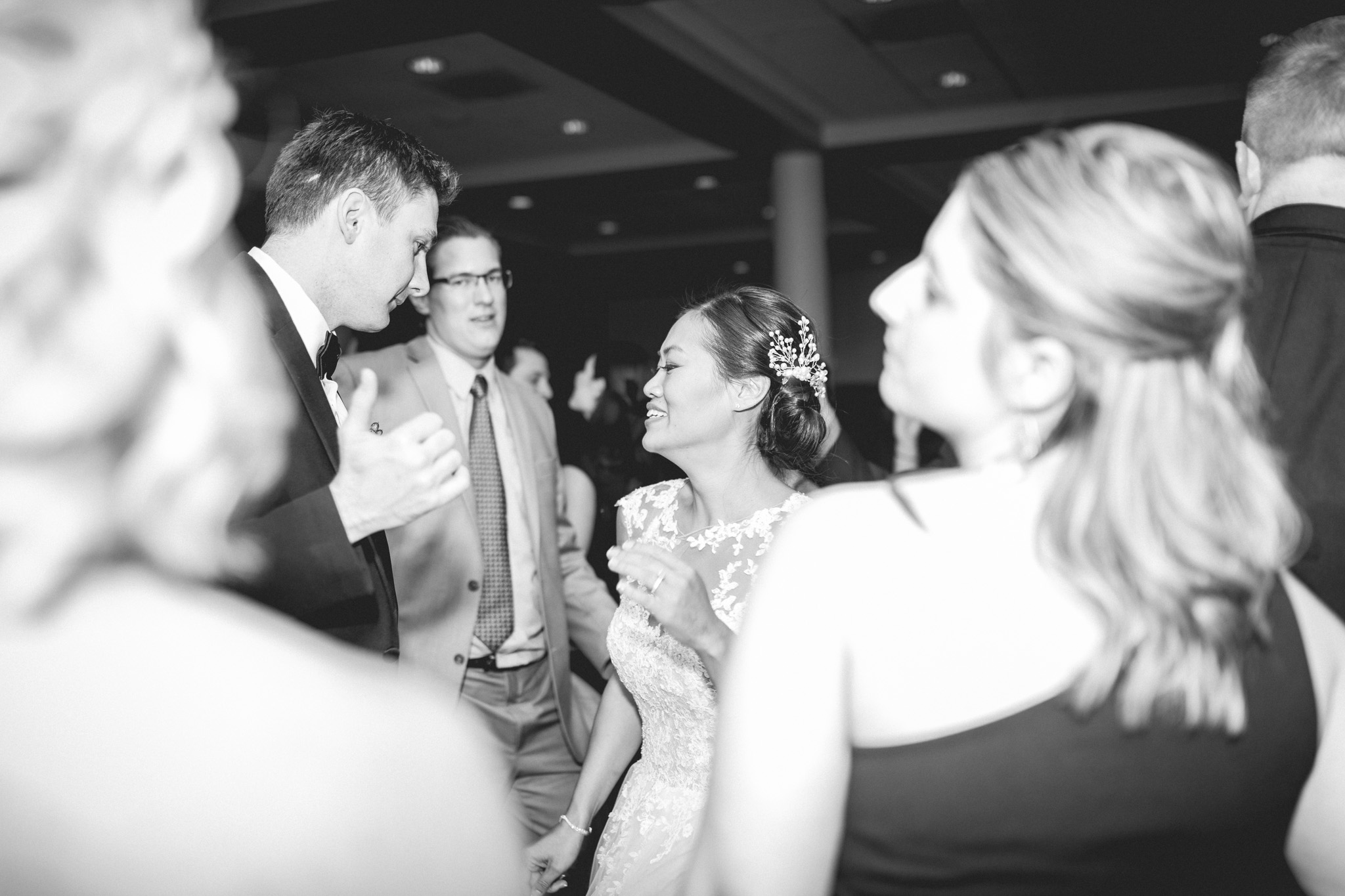 Fall Country Club Wedding in Michigan | Outdoor Autumn Wedding | Classic black and white wedding | Laurenda Marie Photography