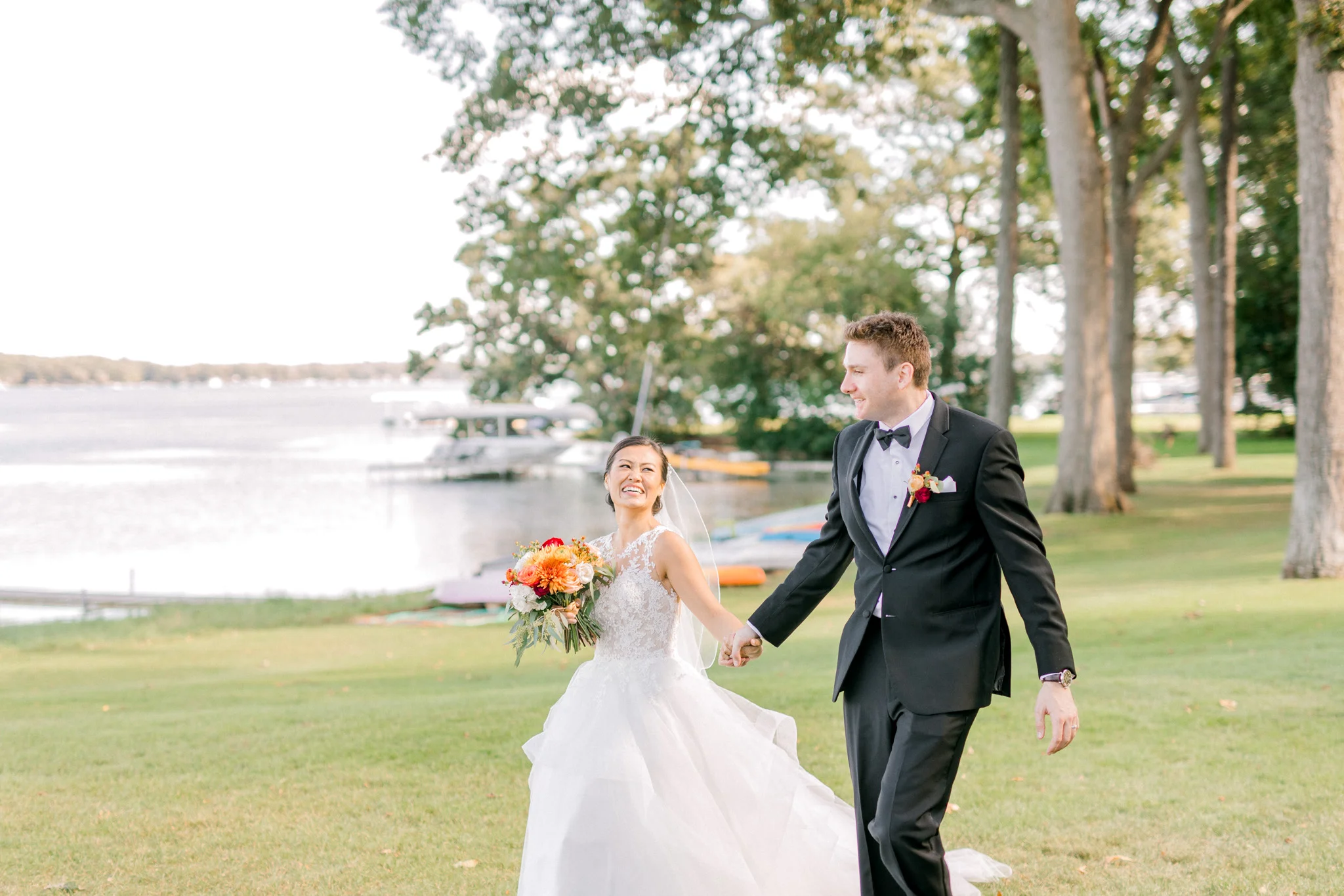 Fall Country Club Wedding in Michigan | Outdoor Autumn Wedding | Classic black and white wedding | Laurenda Marie Photography