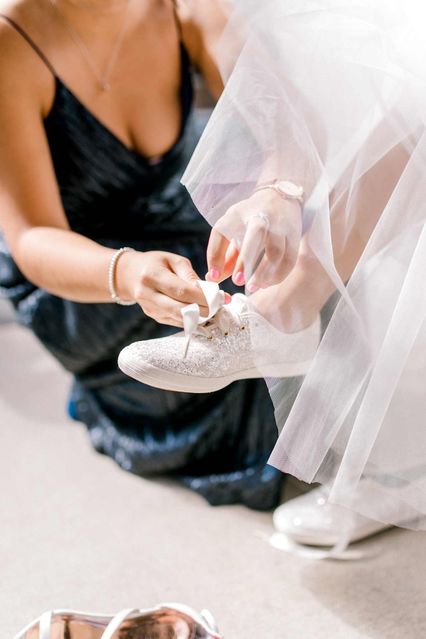 Fall Country Club Wedding in Michigan | Outdoor Autumn Wedding | Classic black and white wedding | Laurenda Marie Photography