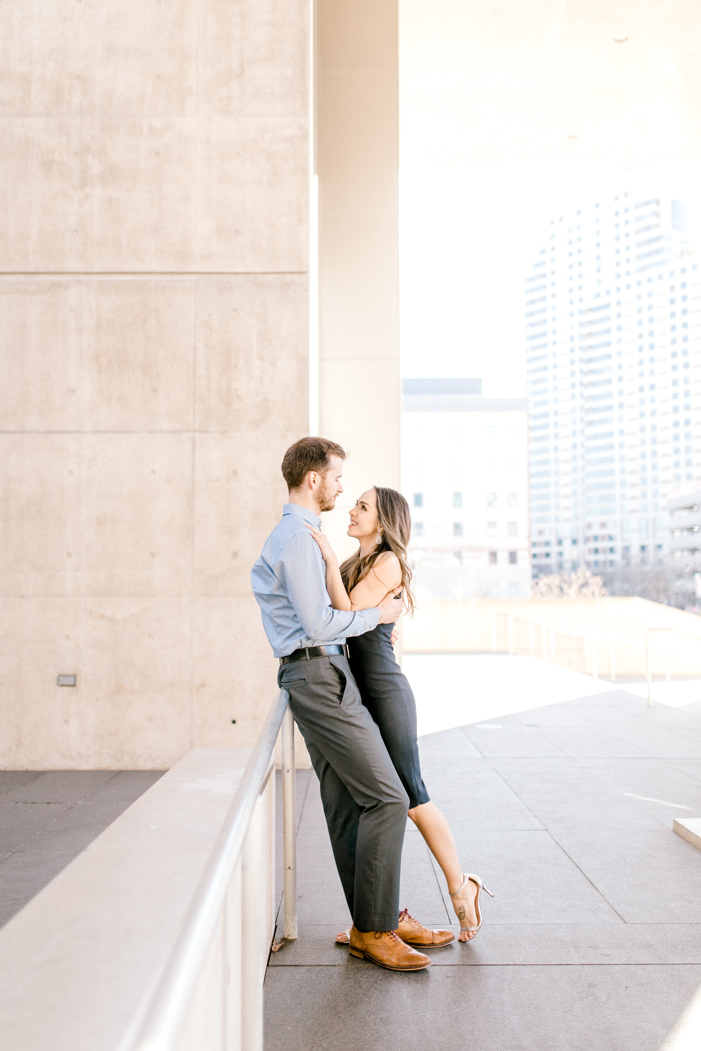 Romantic Engagement Session in the City | Grand Rapids Wedding Photographer | Elegant Engagement | Laurenda Marie Photography
