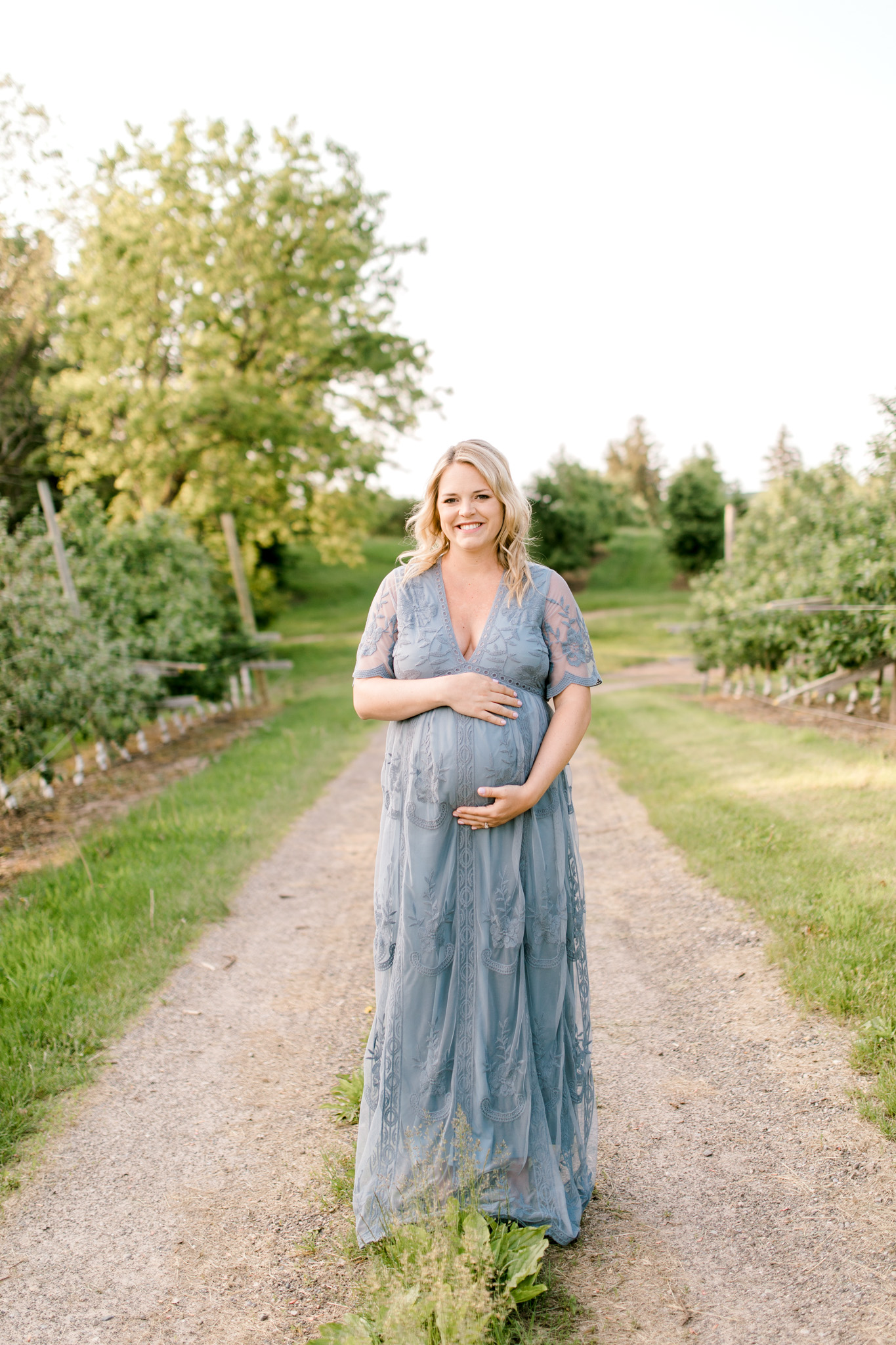 Golden Hour Maternity Session at the Orchard | What to Wear to your Maternity Session | Grand Rapids Family Lifestyle Photographer