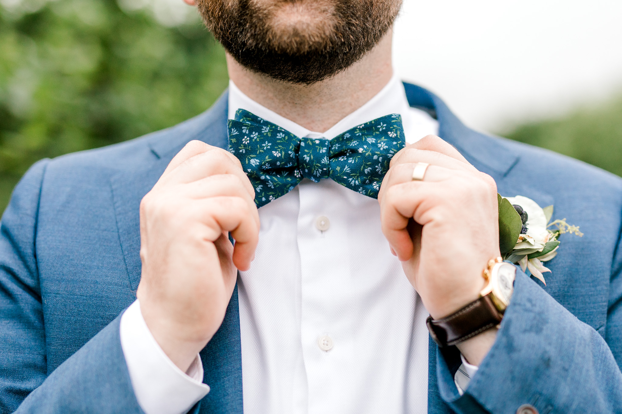 Rainy Vineyard Wedding in Southern Michigan | 12 Corners Vineyard Wedding | Beach Wedding in Michigan