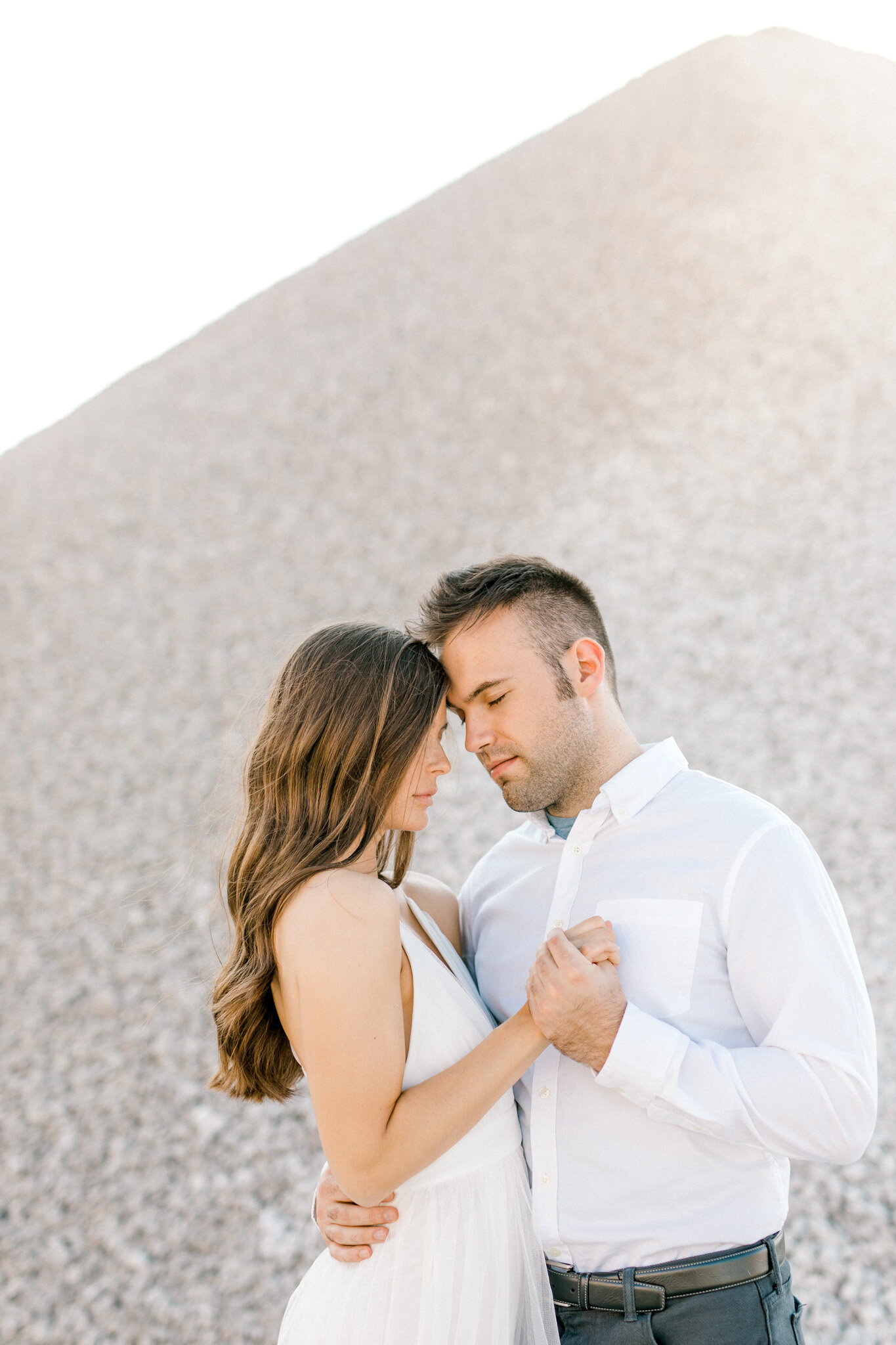 Light Filled Classy &amp; Romantic Engagement Session in Michigan | Light &amp; Airy Michigan Wedding Photographer | Black &amp; White Engagement
