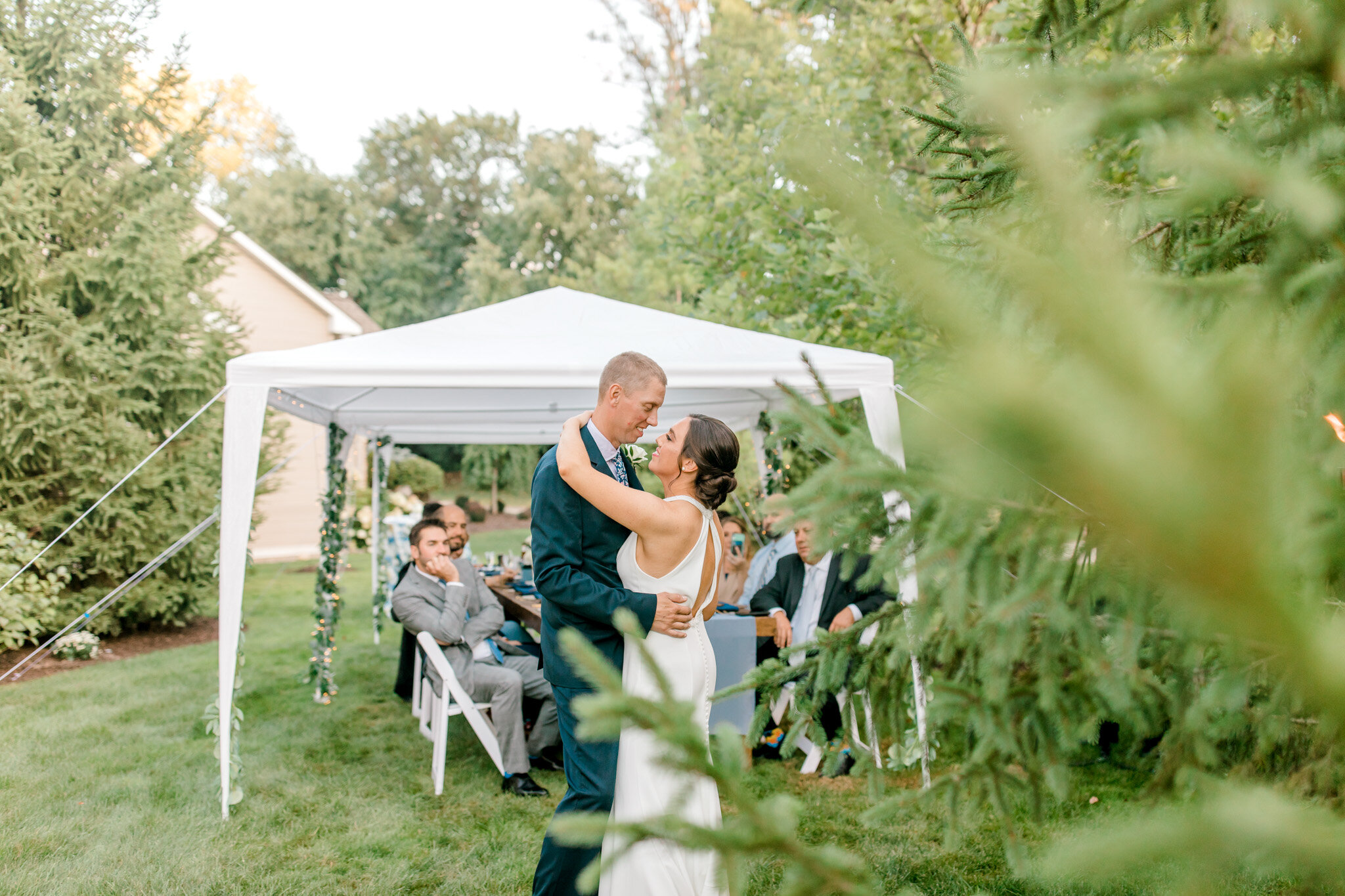 Small Backyard Grand Rapids Wedding | Light &amp; Airy Photographer | West Michigan Wedding Photographer