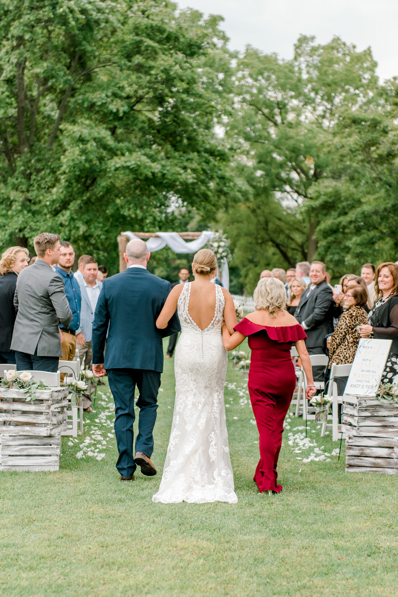 Summer Wedding at Wallinwood Golf Club | West Michigan Light &amp; Airy Wedding Photography