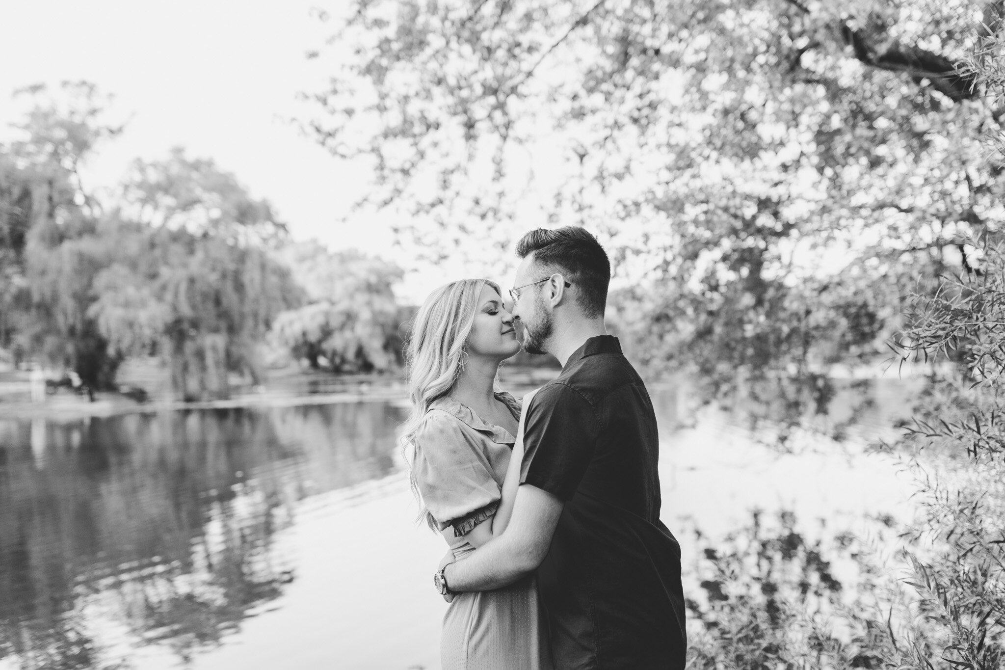 Michigan Summer Engagement at Riverside Park | Engagement Style | Laurenda Marie Photography