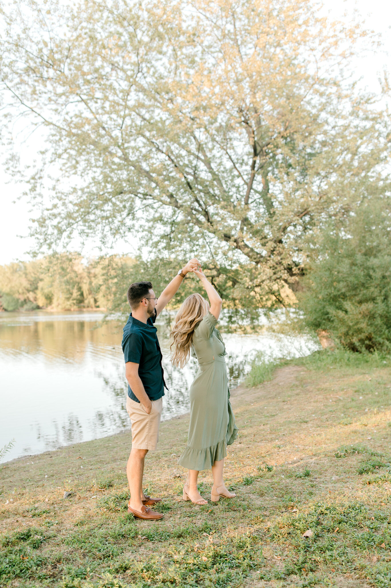 Michigan Summer Engagement at Riverside Park | Engagement Style | Laurenda Marie Photography