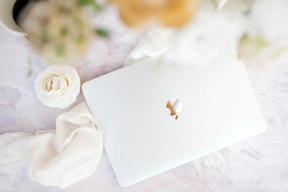 Laptop &amp; Floral