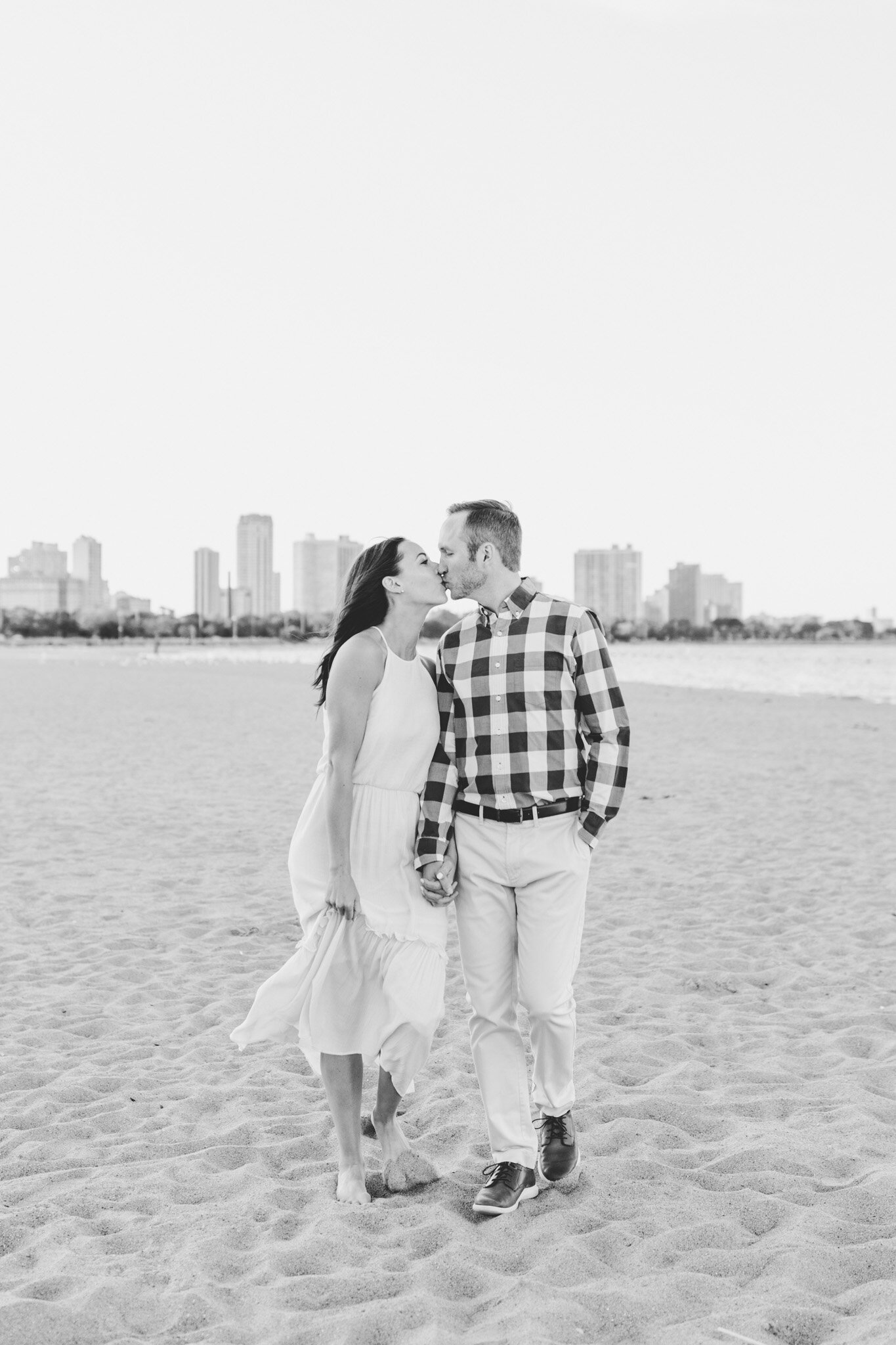 Chicago Skyline Engagement Session | Light &amp; Airy Wedding Photographer | West Michigan Wedding Photographer