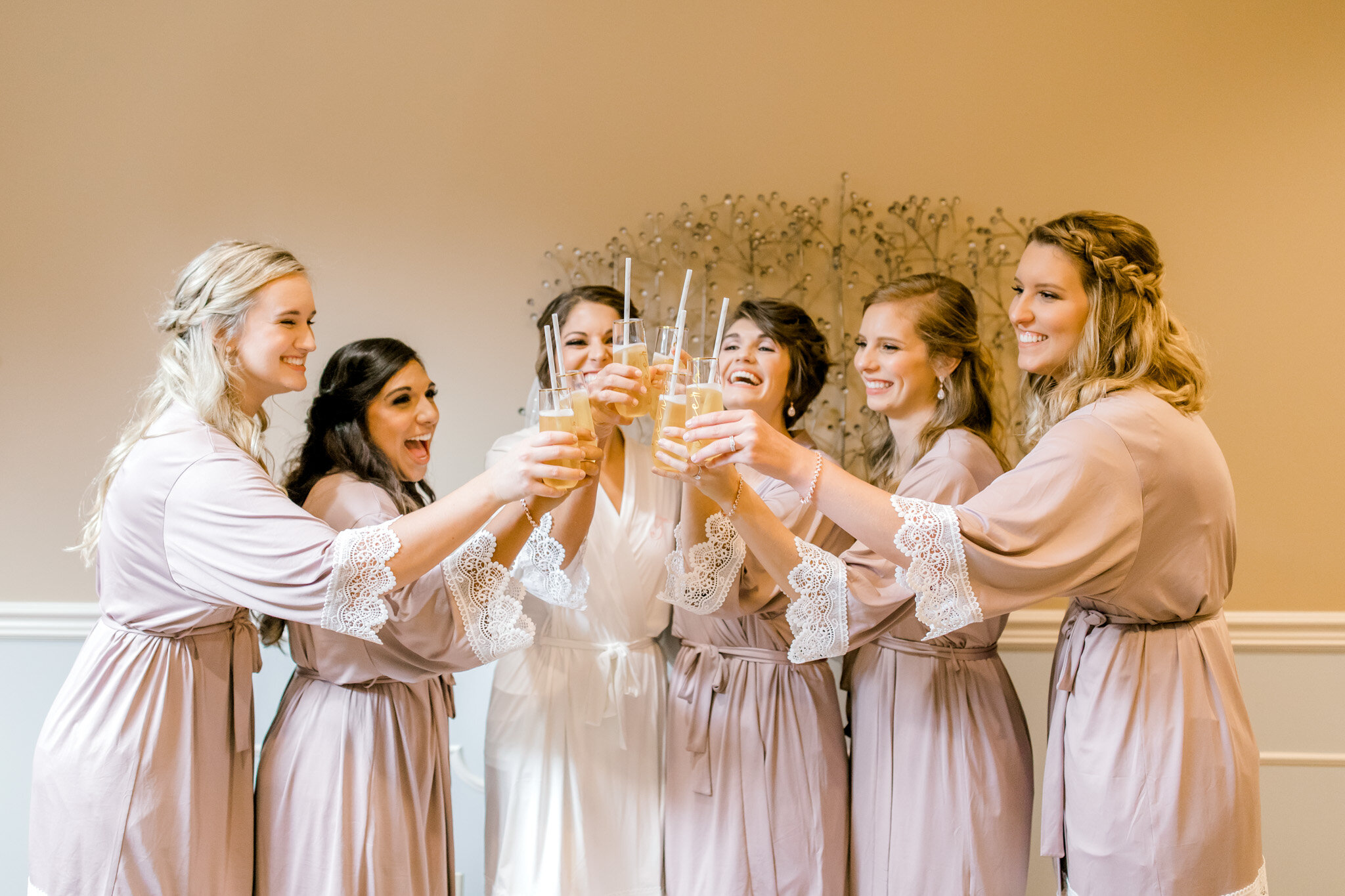 Autumn Wedding at The Country Club of Jackson | Light &amp; Airy Michigan Wedding Photographer