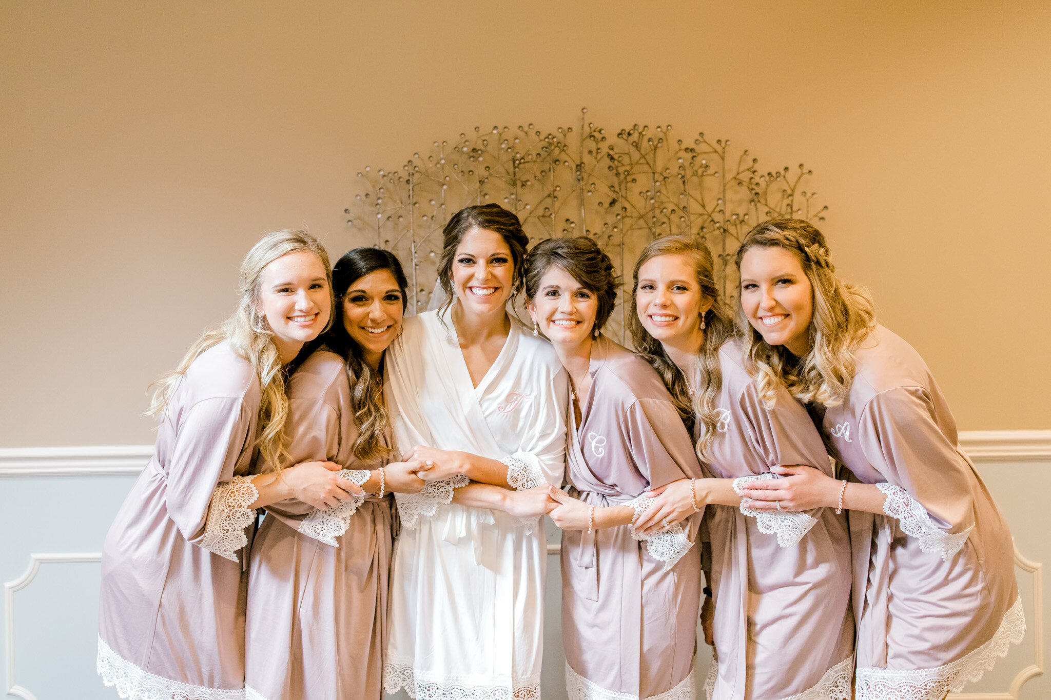 Autumn Wedding at The Country Club of Jackson | Light &amp; Airy Michigan Wedding Photographer