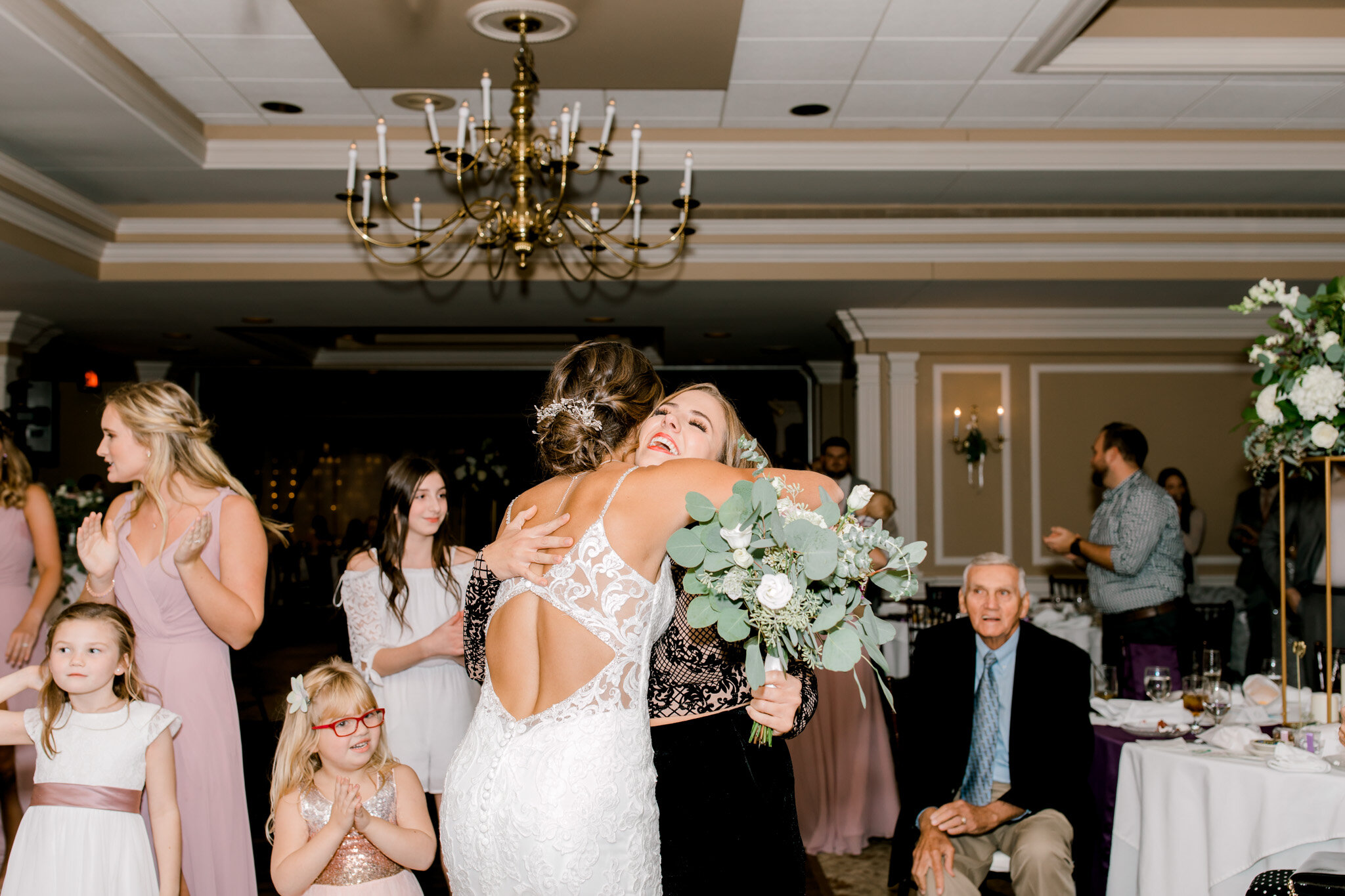 Autumn Wedding at The Country Club of Jackson | Light &amp; Airy Michigan Wedding Photographer