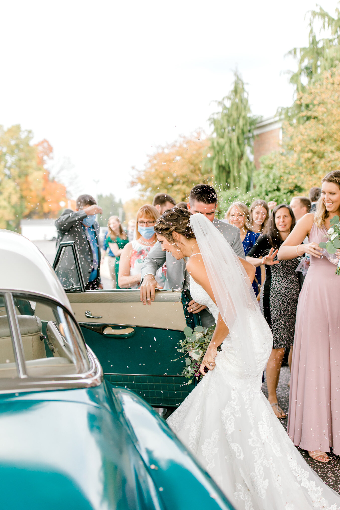 Autumn Wedding at The Country Club of Jackson | Light &amp; Airy Michigan Wedding Photographer