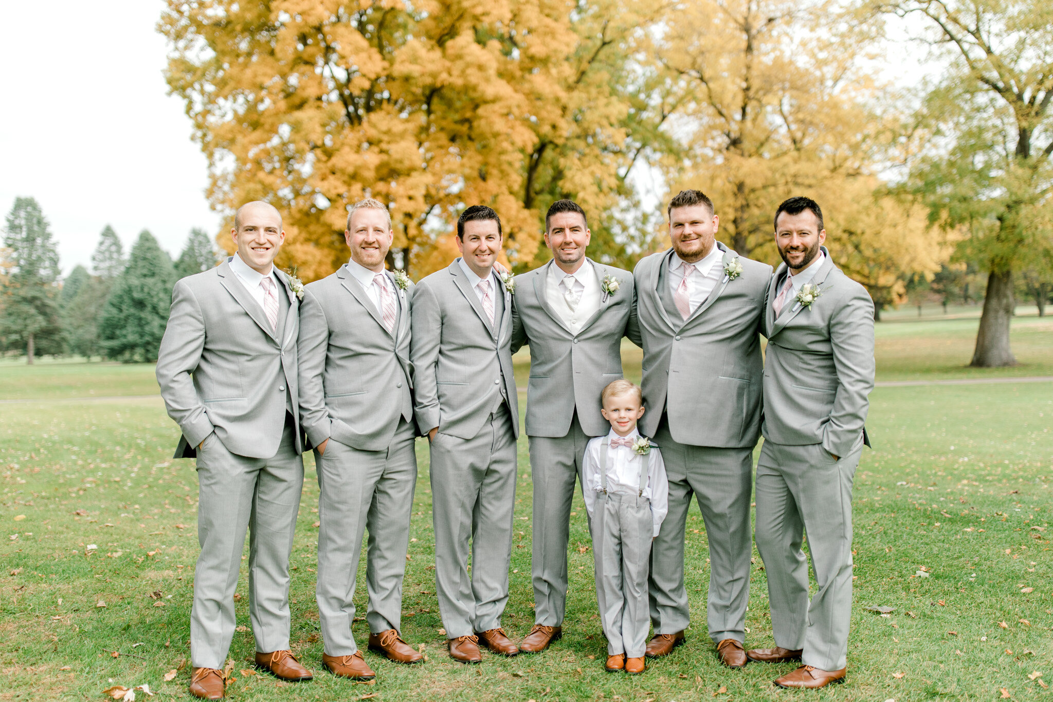 Autumn Wedding at The Country Club of Jackson | Light &amp; Airy Michigan Wedding Photographer