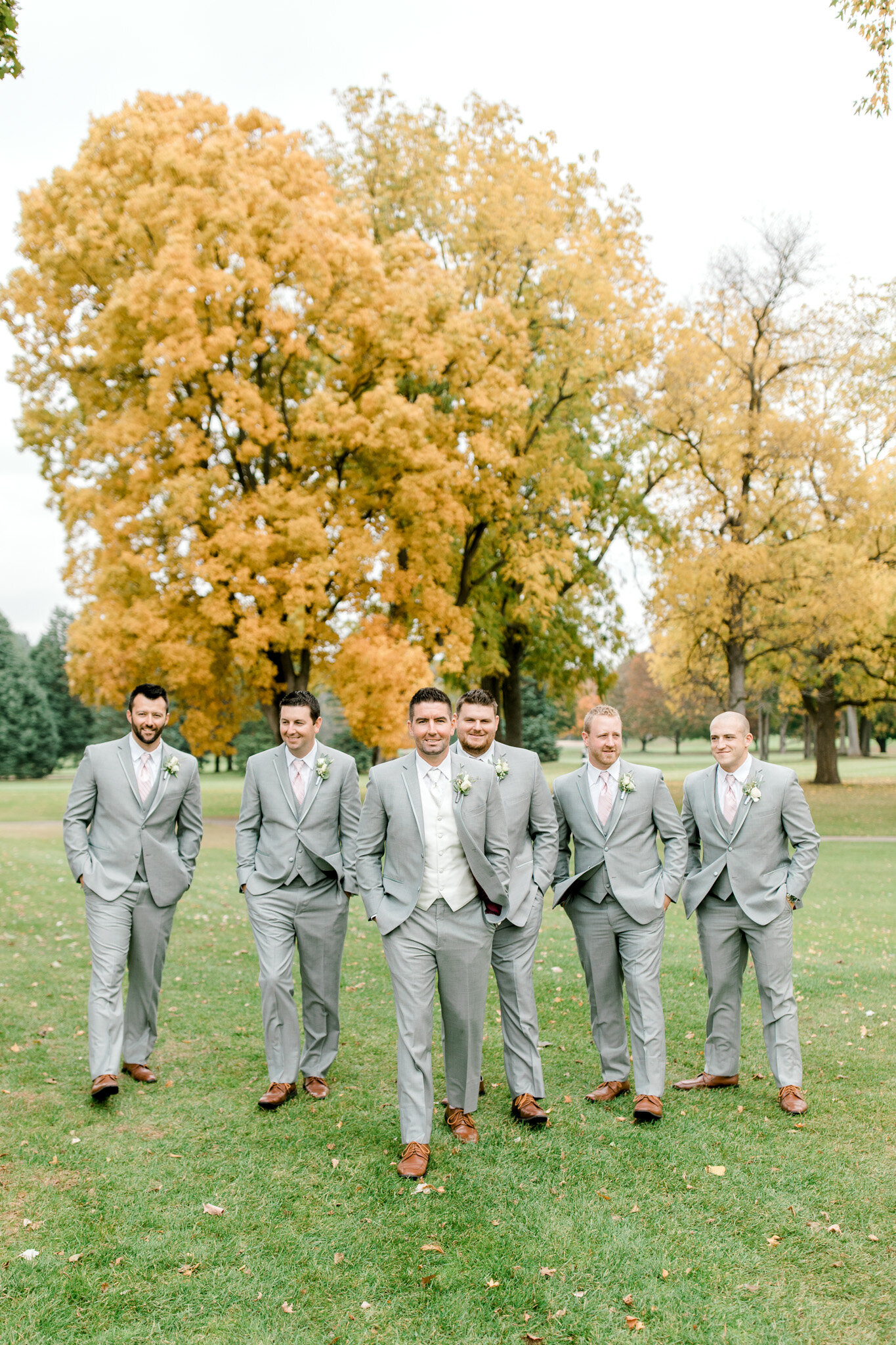 Autumn Wedding at The Country Club of Jackson | Light &amp; Airy Michigan Wedding Photographer