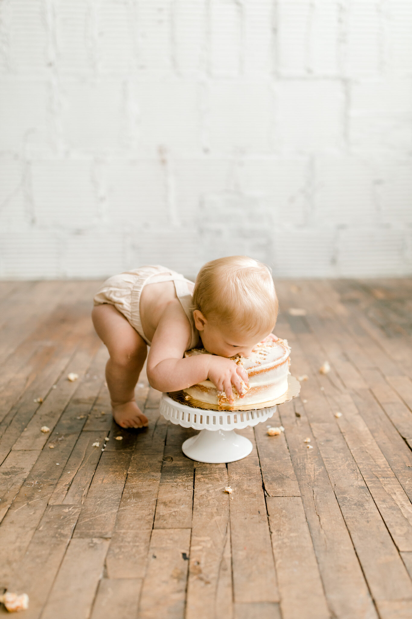 Simple, Neutral Cake Smash | Light &amp; Airy Photography | Baby Boy First Birthday Photos