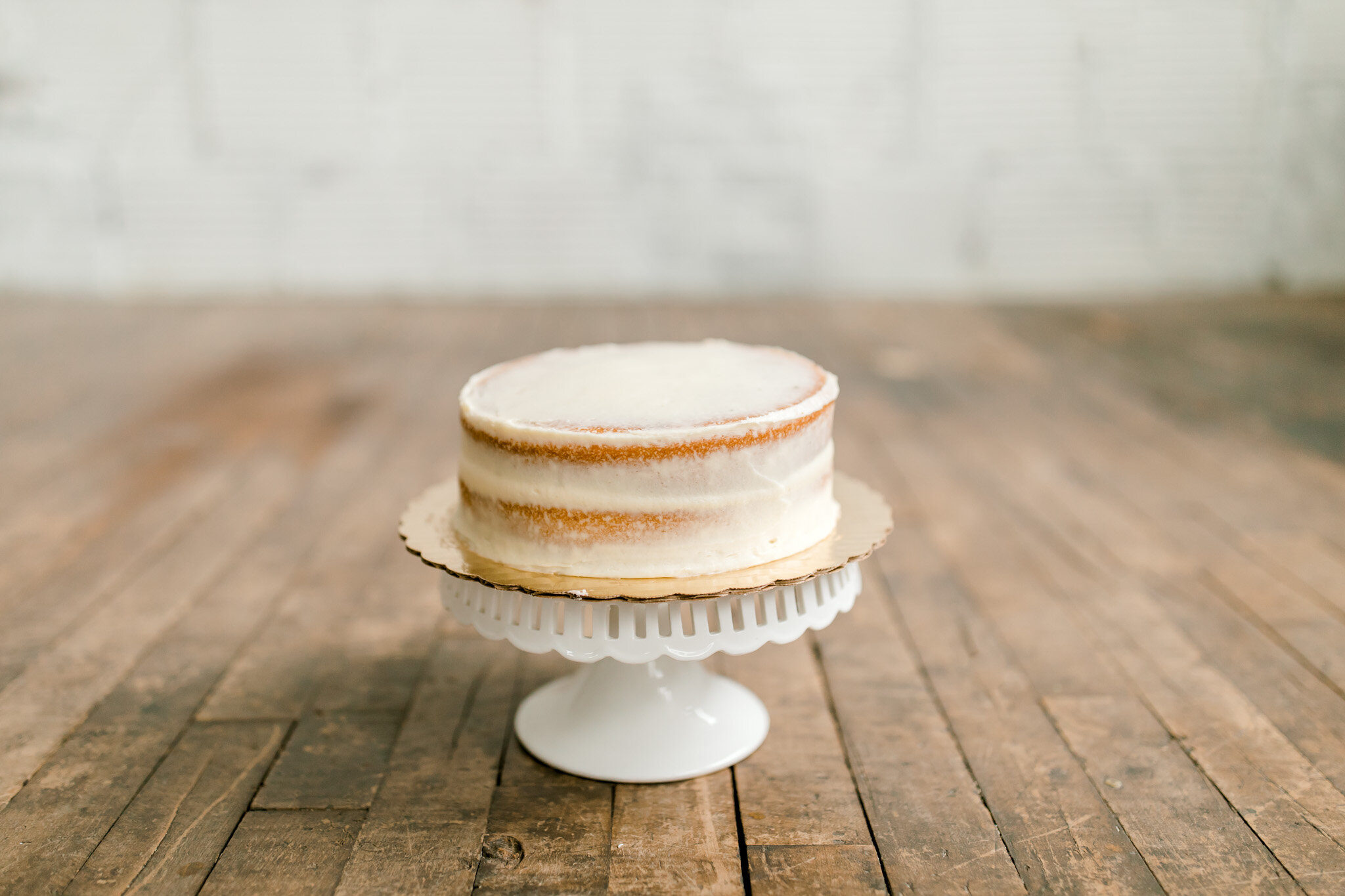 Simple, Neutral Cake Smash | Light &amp; Airy Photography | Baby Boy First Birthday Photos