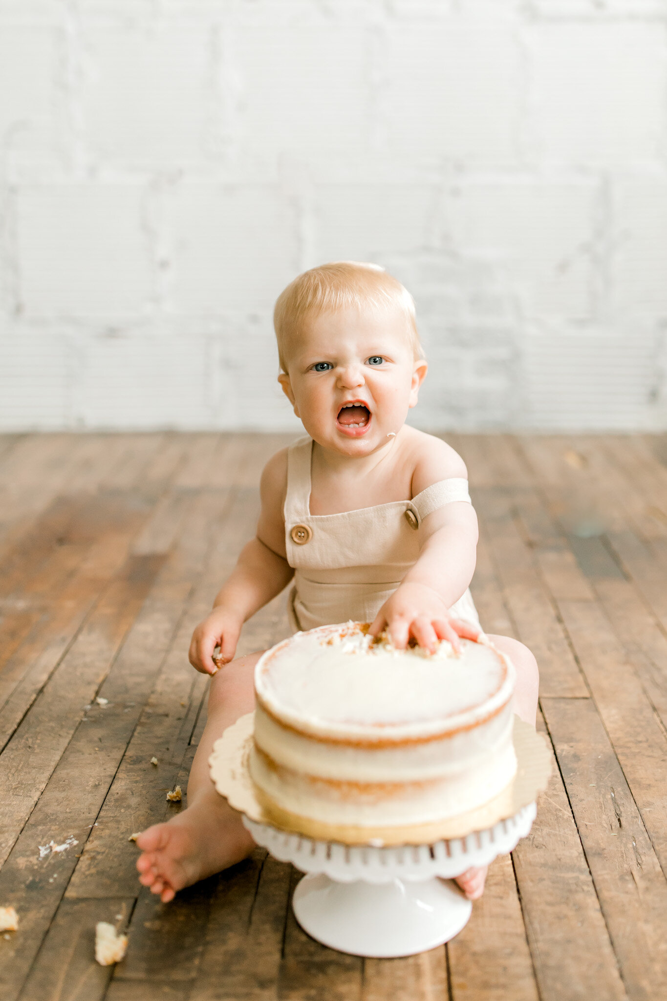 Simple, Neutral Cake Smash | Light &amp; Airy Photography | Baby Boy First Birthday Photos