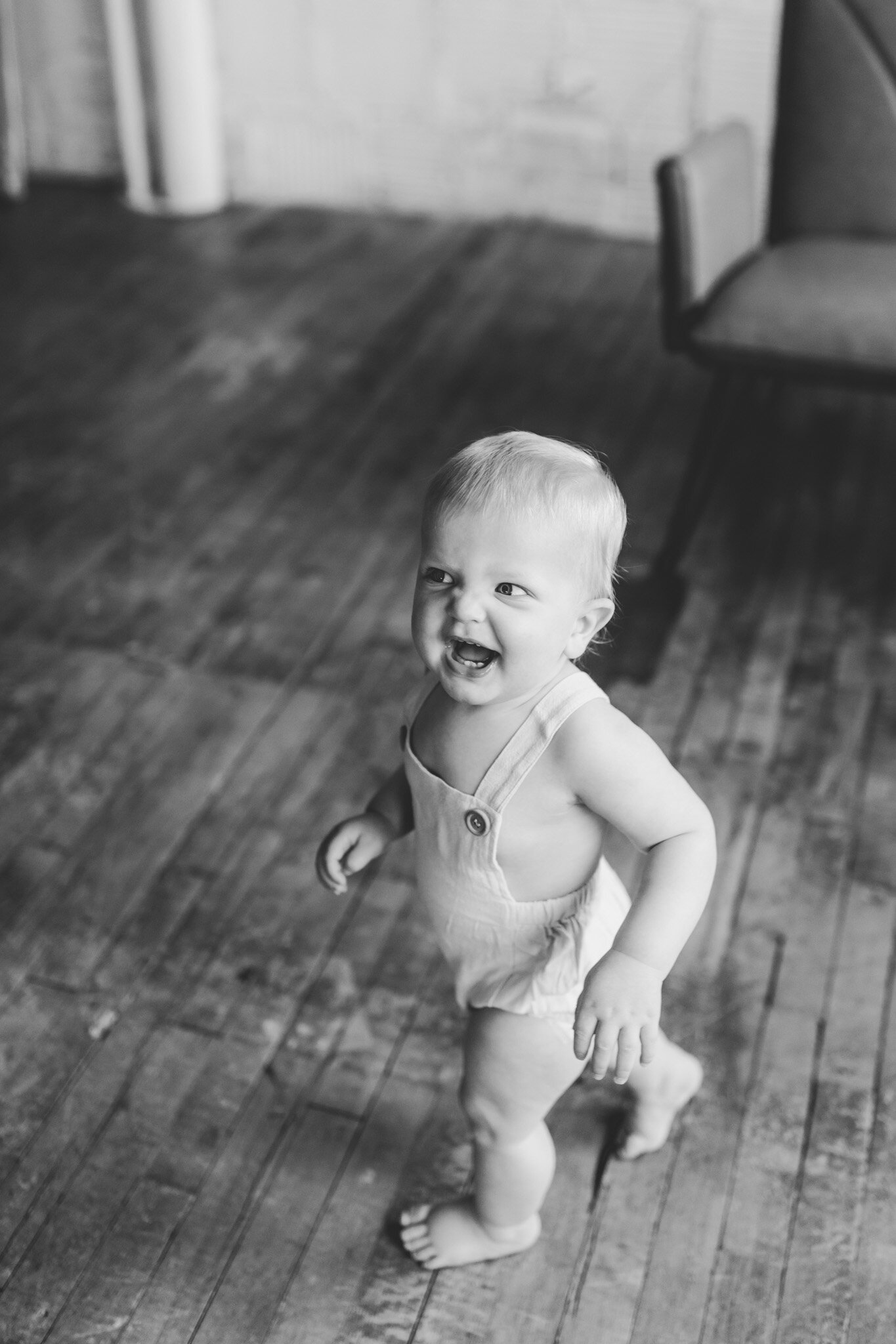 Simple, Neutral Cake Smash | Light &amp; Airy Photography | Baby Boy First Birthday Photos