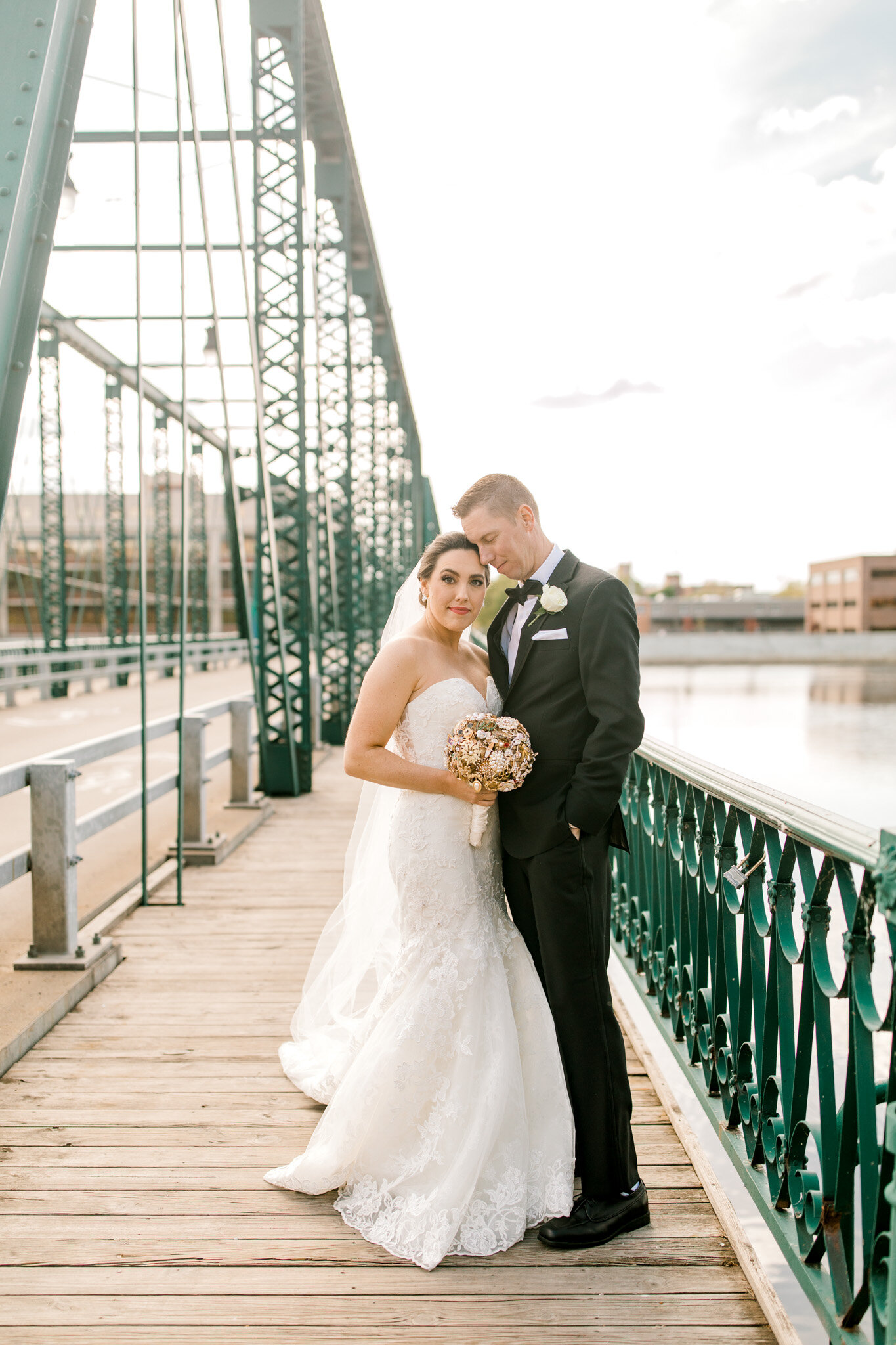 Emerald &amp; Fuchsia Wedding in Grand Rapids | A Wedding Planners Wedding | West Michigan Wedding Photographer