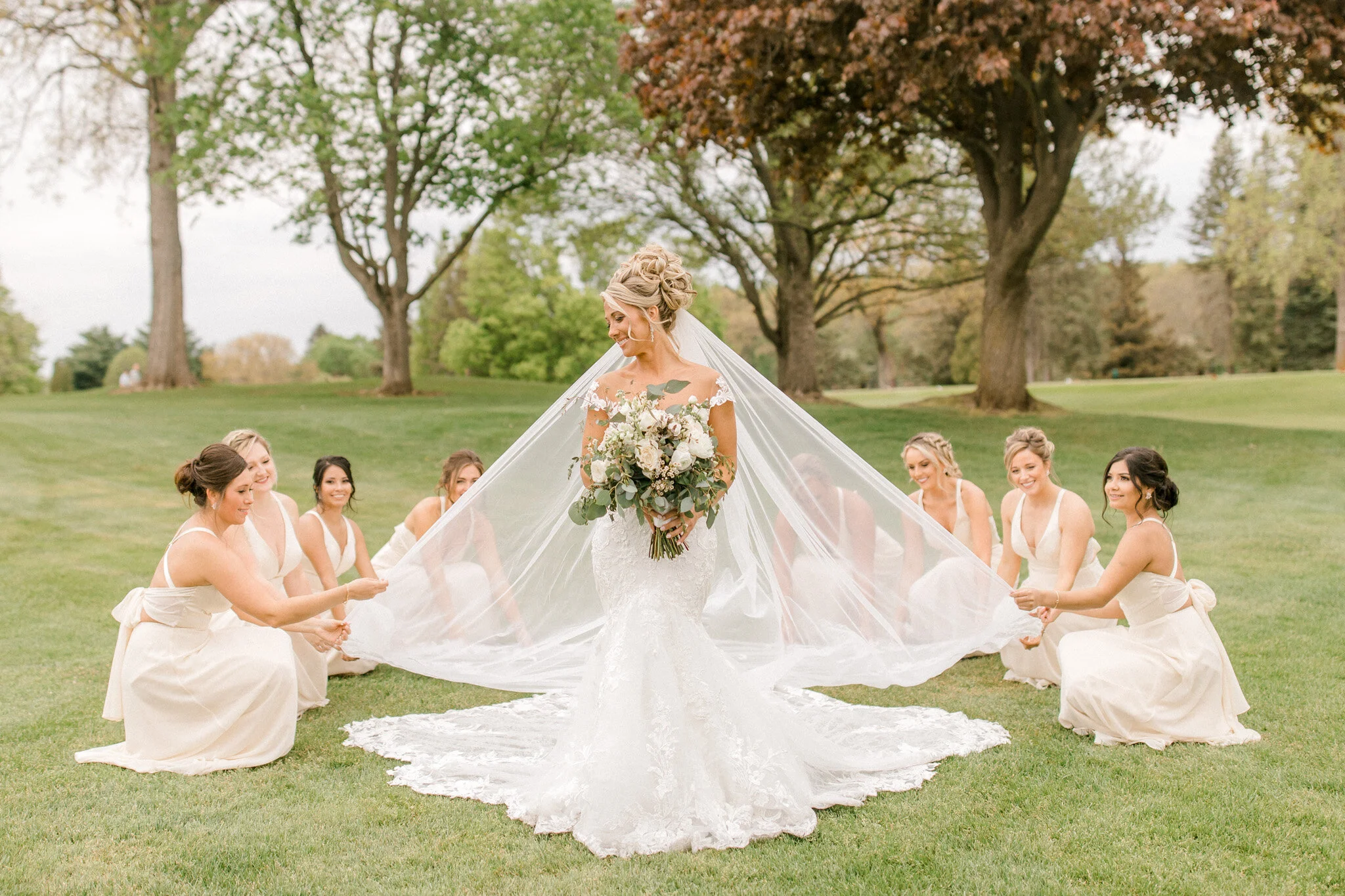 Horse & Carriage Country Club Wedding | Fine Art Wedding Photography in Michigan | Laurenda Marie Photography
