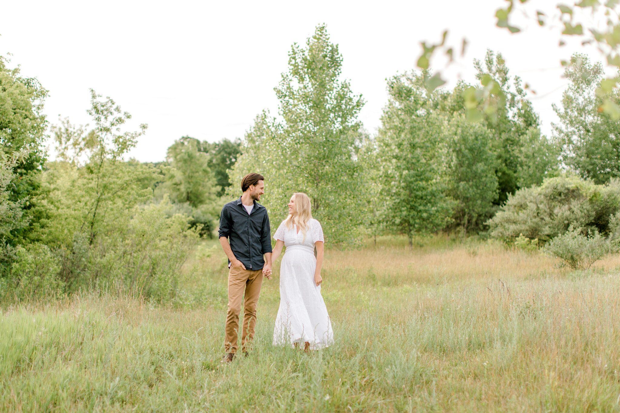 Sunrise Maternity Session in Rockford, Michigan | Light &amp; Airy Fine Art Family Photography in West Michigan