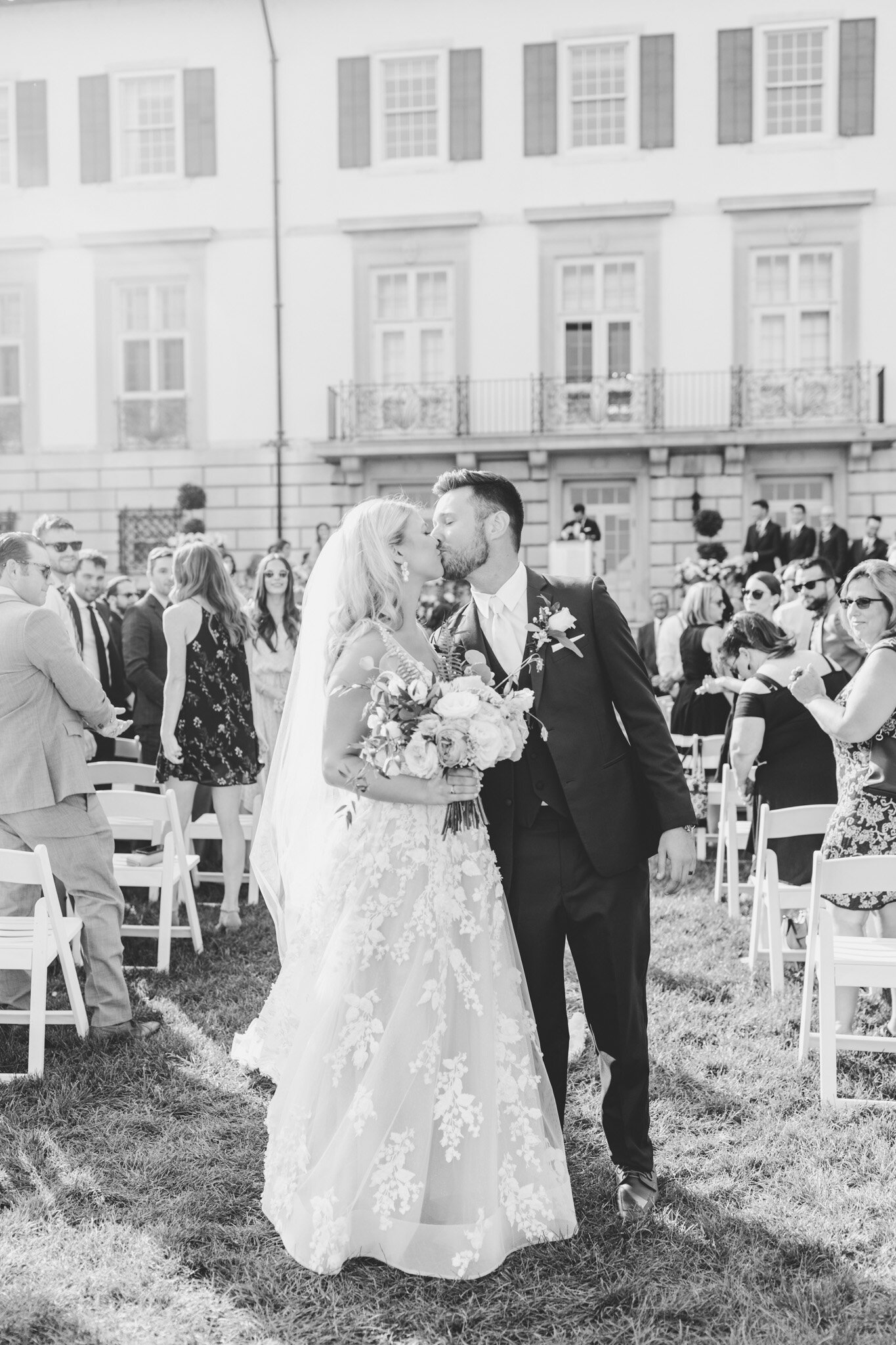 Grand wedding at The War Memorial | Grand Rapids Wedding Photographer | West Michigan Wedding Photography | Fine Art Light &amp; Airy