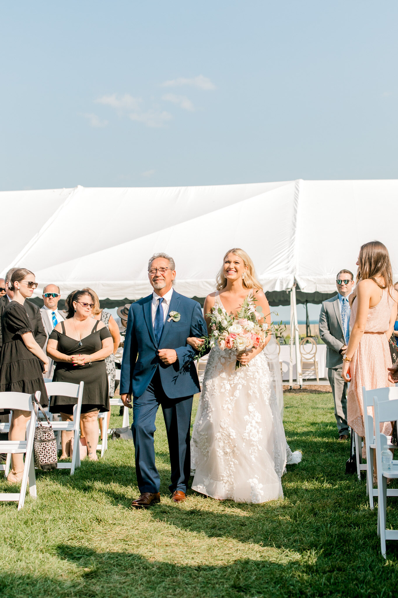 Grand wedding at The War Memorial | Grand Rapids Wedding Photographer | West Michigan Wedding Photography | Fine Art Light &amp; Airy