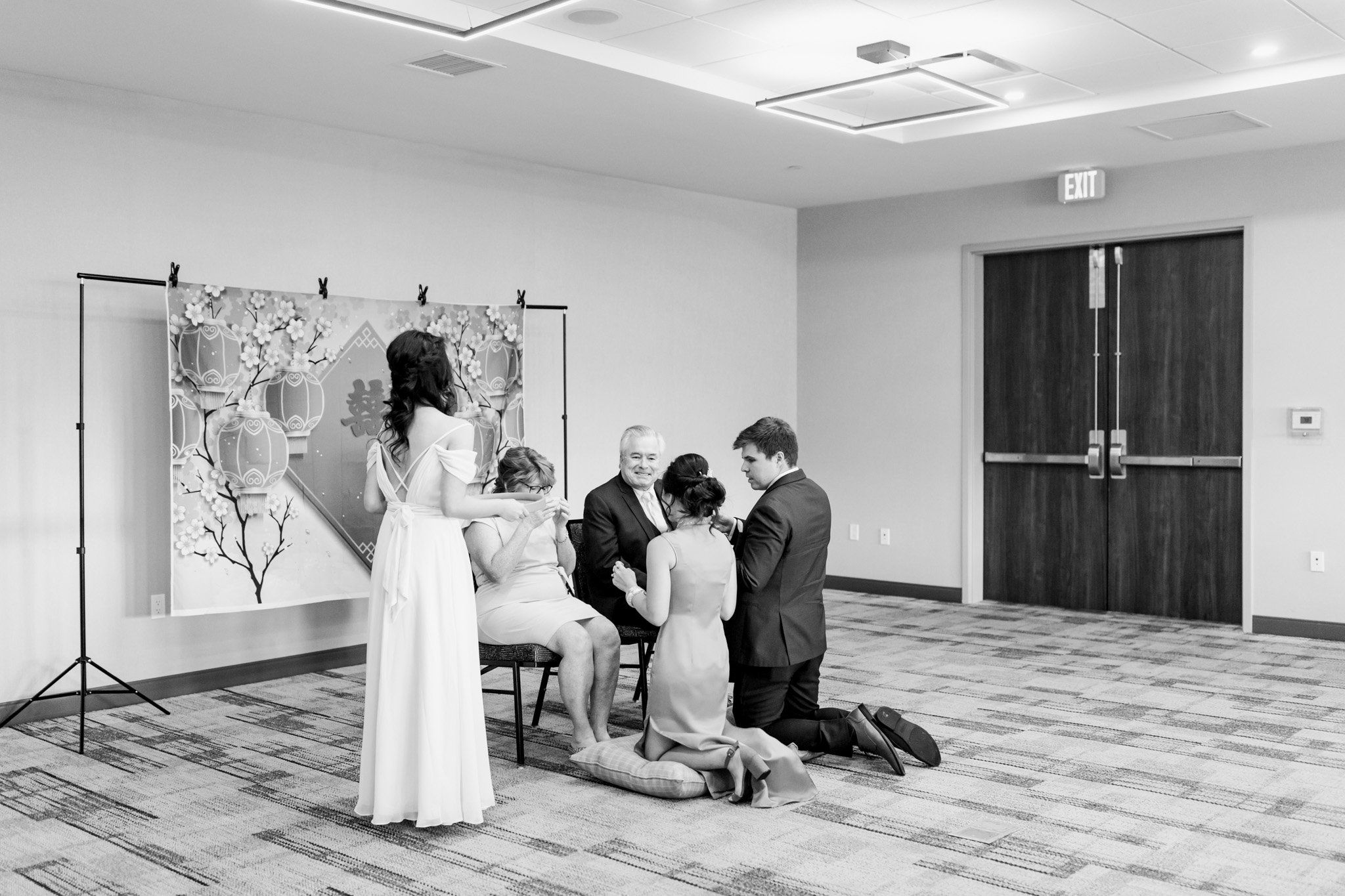 Traditional ChinesesTea Ceremony Wedding | West Michigan Wedding Photographer | Beautiful West Michigan Weddings