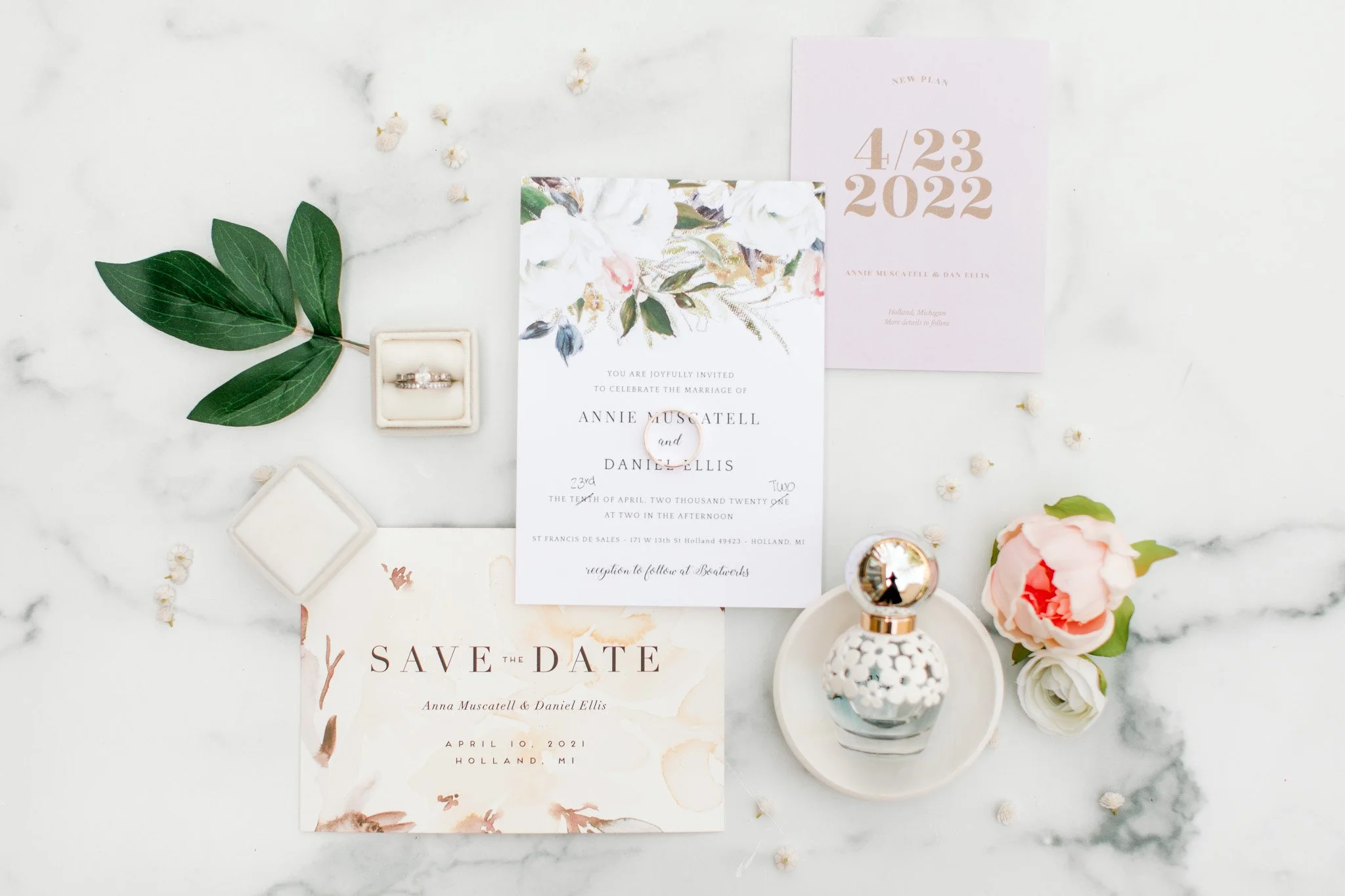 Spring Wedding at Boatwerks in Holland Michigan | Laurenda Marie Photography