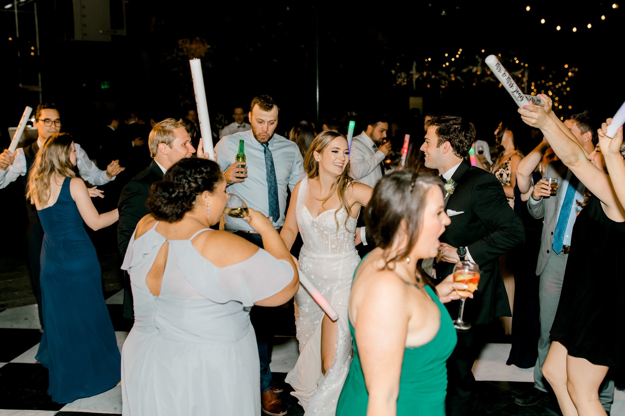 Planterra Conservatory Wedding | Greenhouse Botanical Wedding | Elegant Fine Art Michigan Wedding Photography | Laurenda Marie Photography