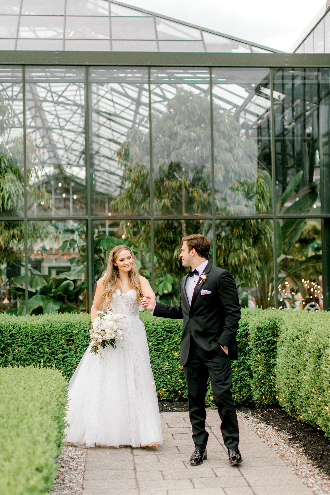 Planterra Conservatory Wedding | Greenhouse Botanical Wedding | Elegant Fine Art Michigan Wedding Photography | Laurenda Marie Photography