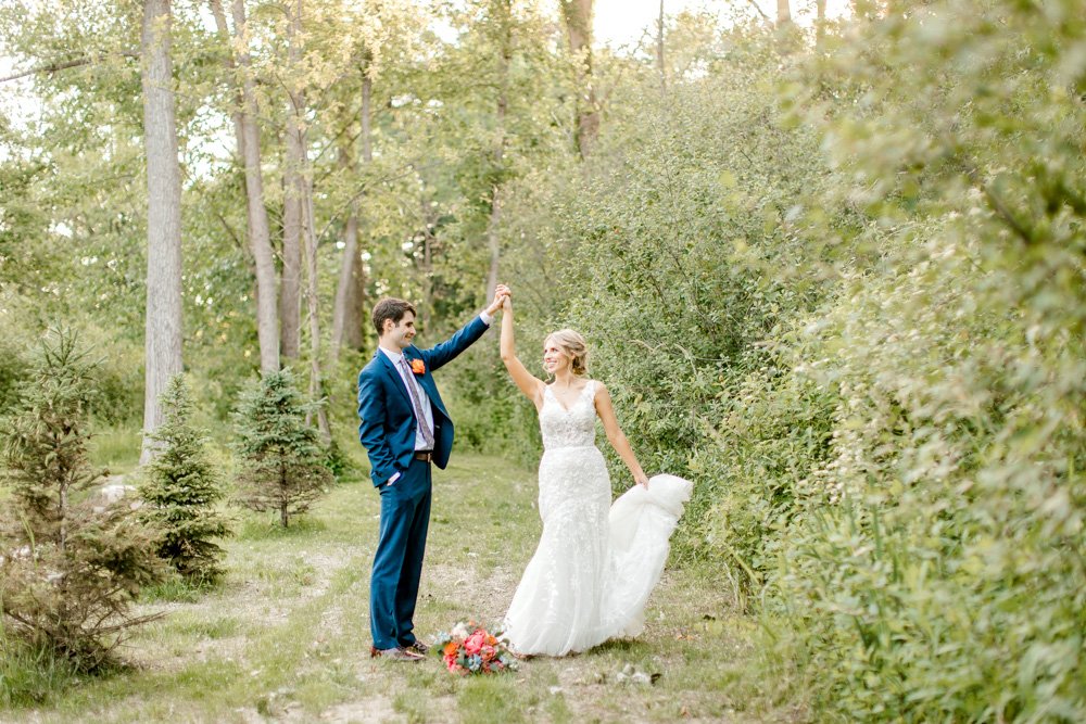 An Outdoor Wedding at Tandale Nature Barn | Brighton, Michigan