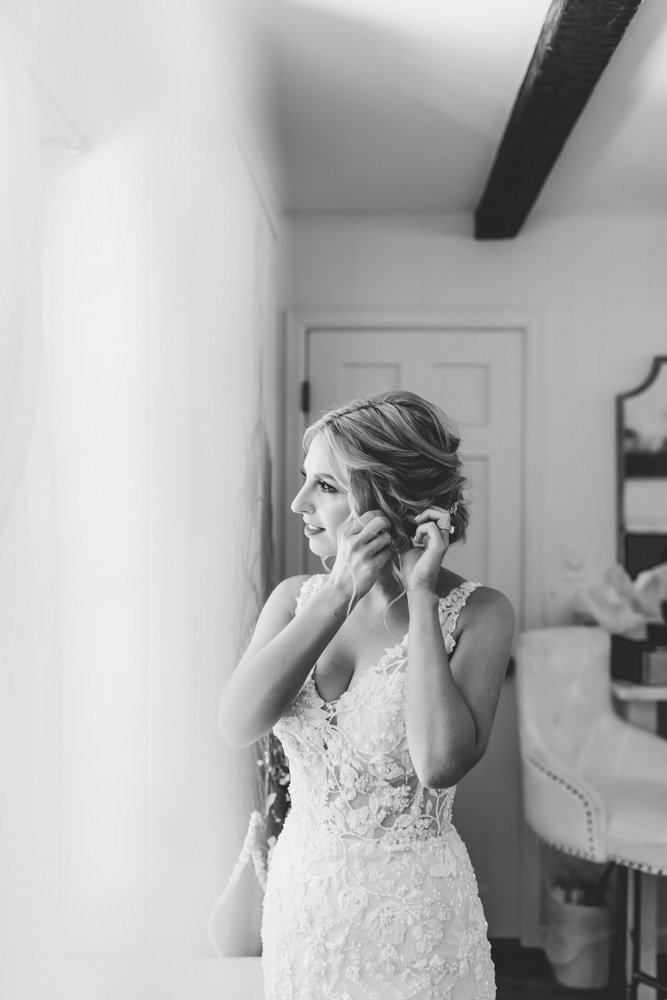 Tandale Nature Center Wedding | Timeless, Romantic West Michigan Wedding | Laurenda Marie Photography