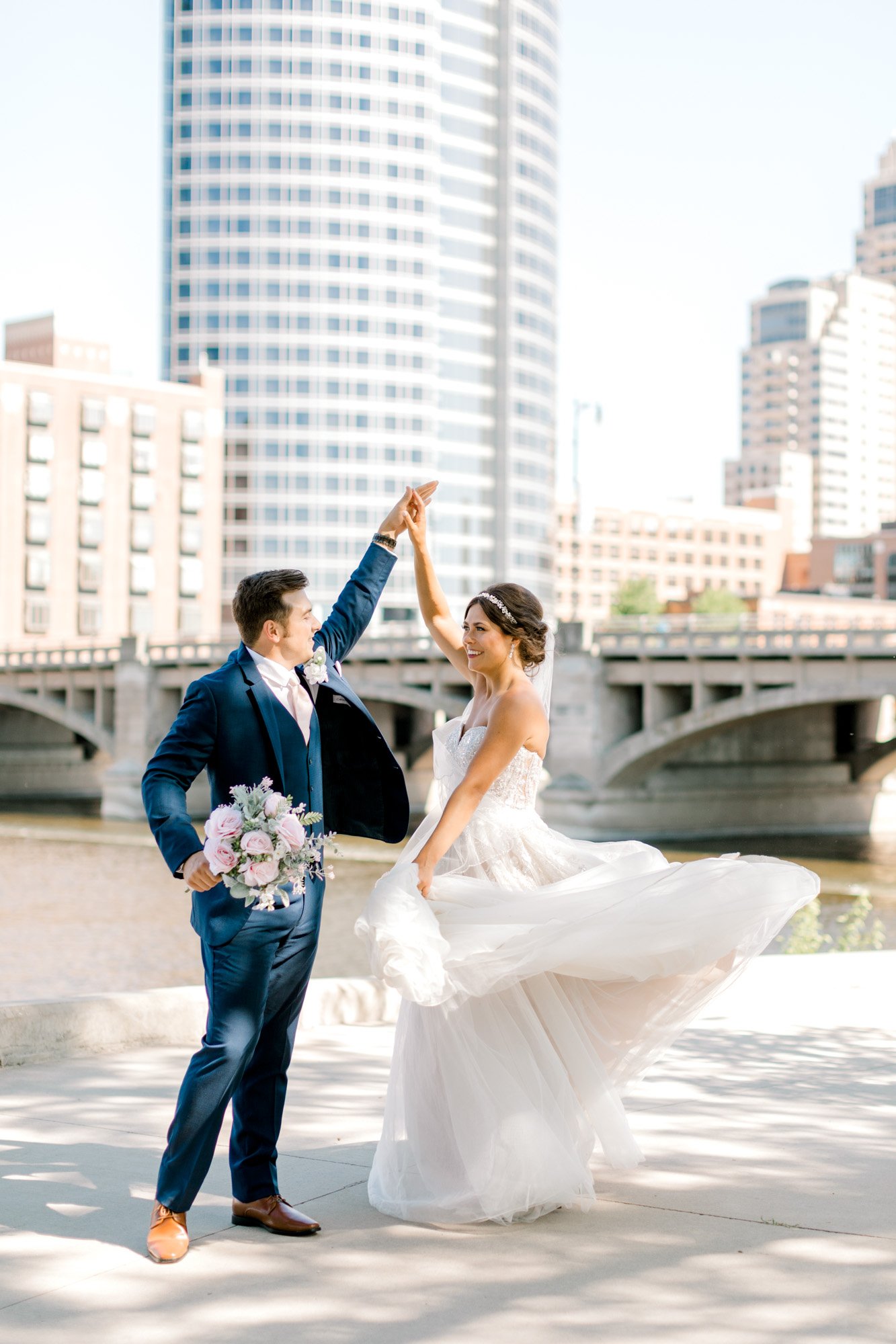 Clearwater Place Events Grand Rapids Wedding | Light &amp; Airy West Michigan Wedding Photography | Fine Art Weddings | Romantic &amp; Timeless