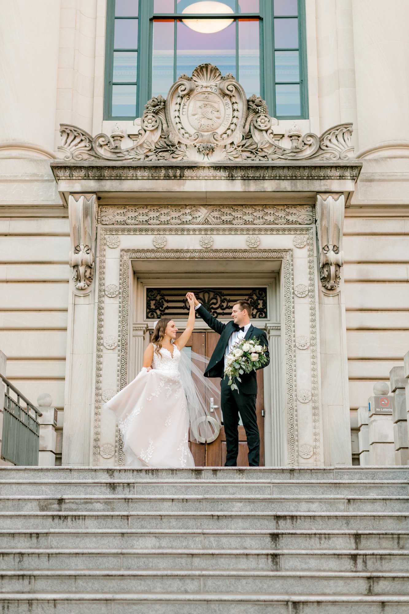 City Wedding at The High Five Grand Rapids | West Michigan Wedding Photographer | Laurenda Marie Photography