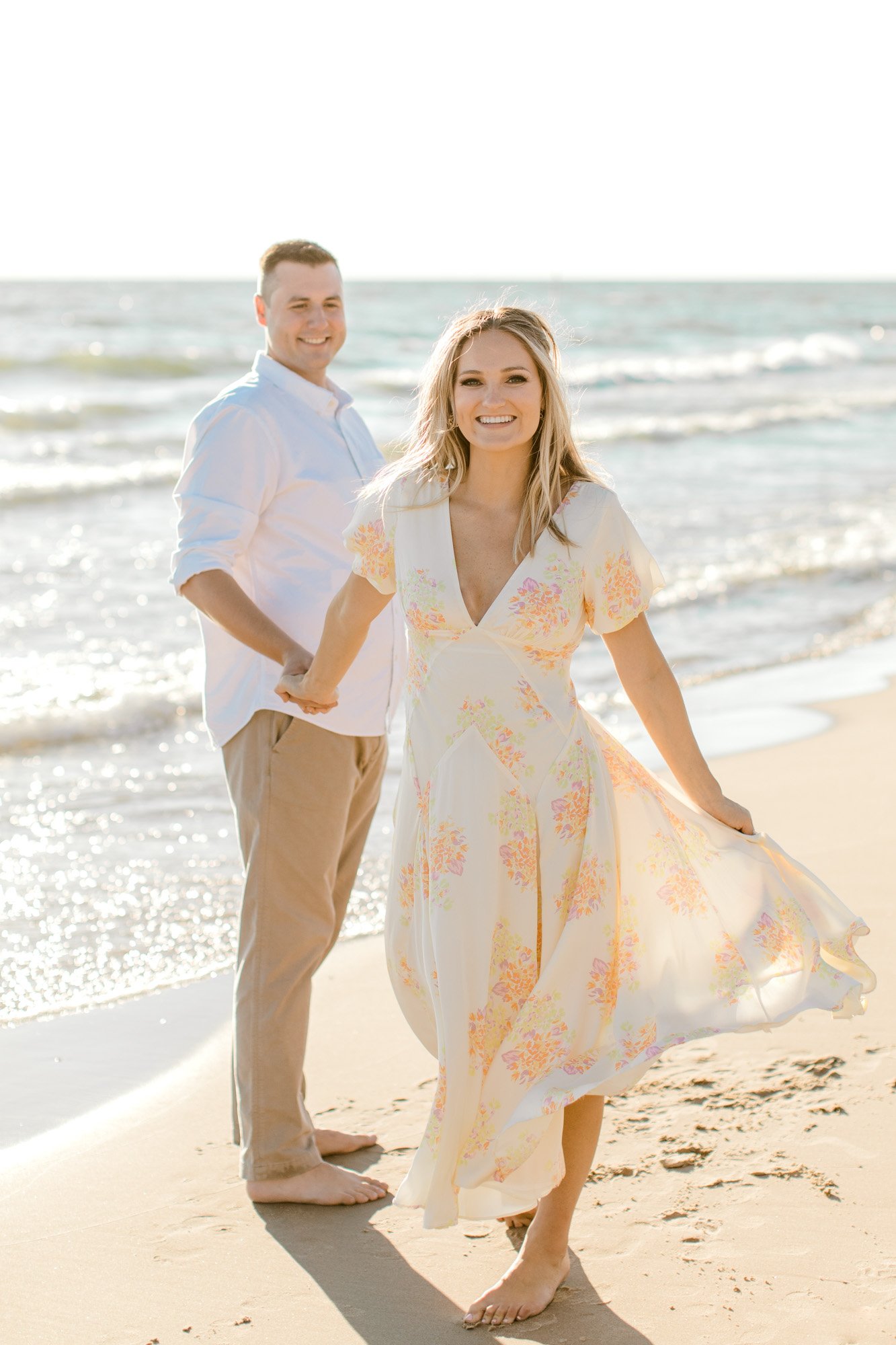 Modern Romantic Engagement Session on Lake Michigan | Laurenda Marie Photography