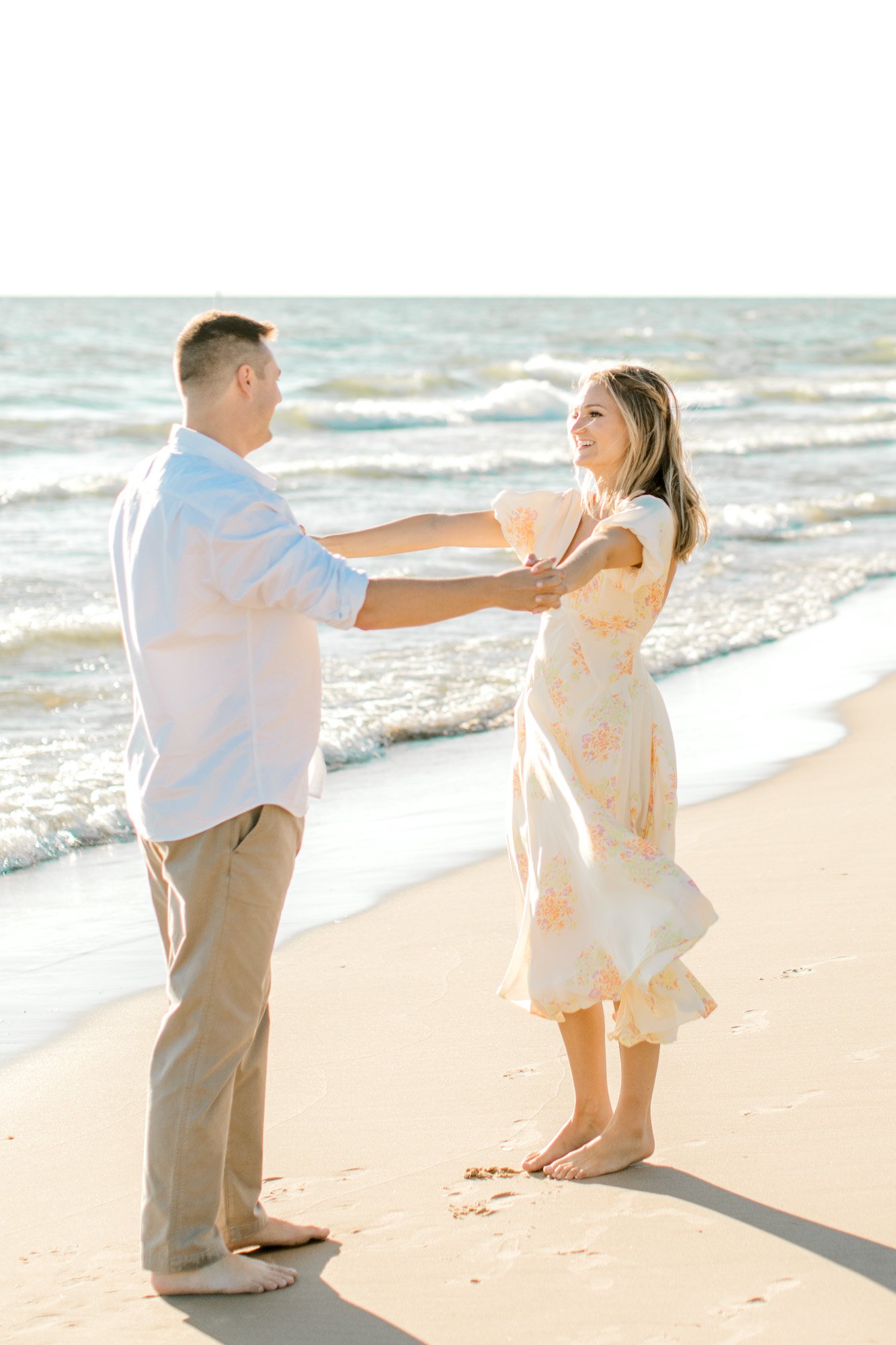 Modern Romantic Engagement Session on Lake Michigan | Laurenda Marie Photography