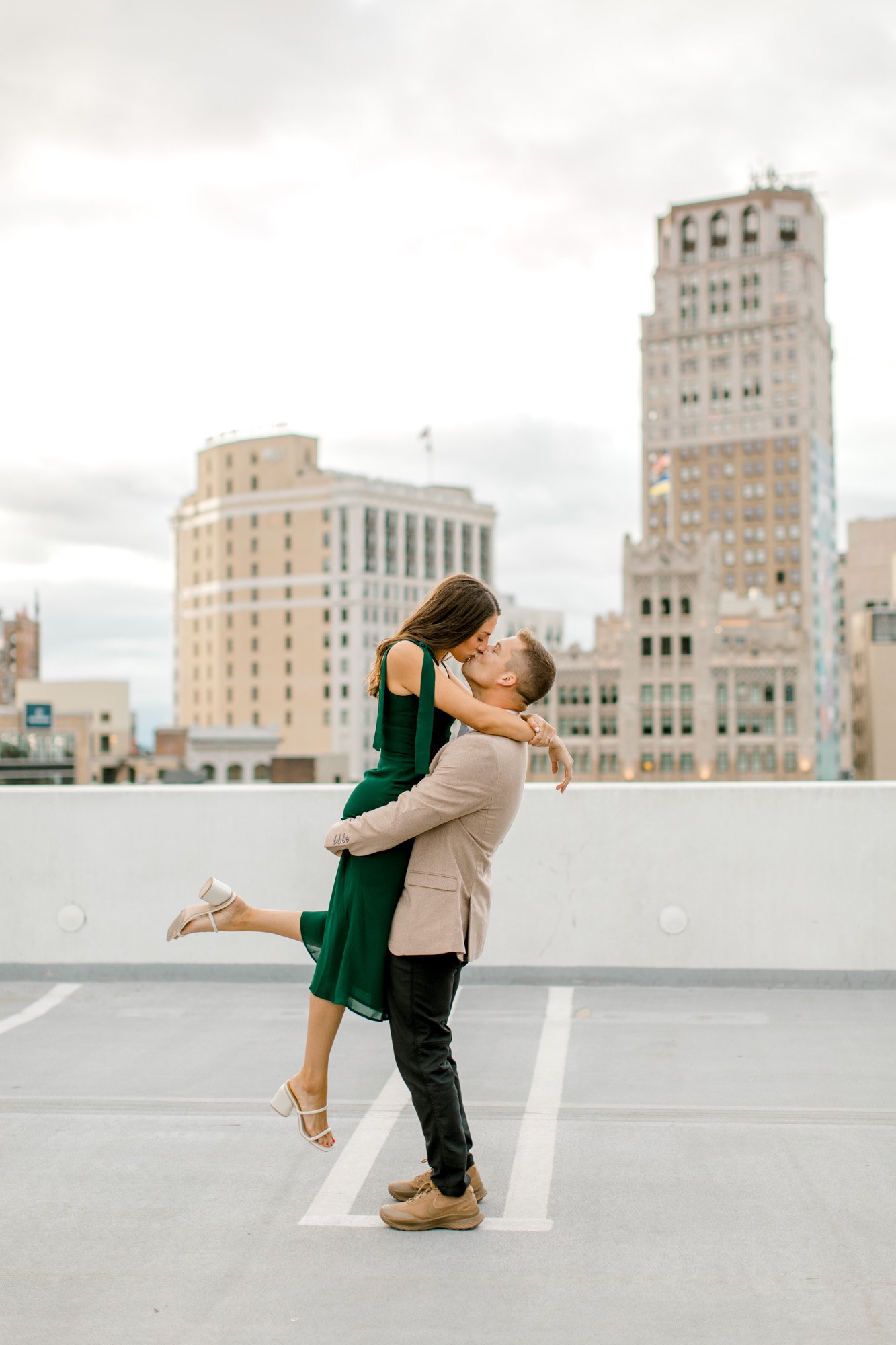 Downtown Detroit Engagement Session | DIA Engagement | Fine Art Wedding Photography | West Michigan Wedding Photographer