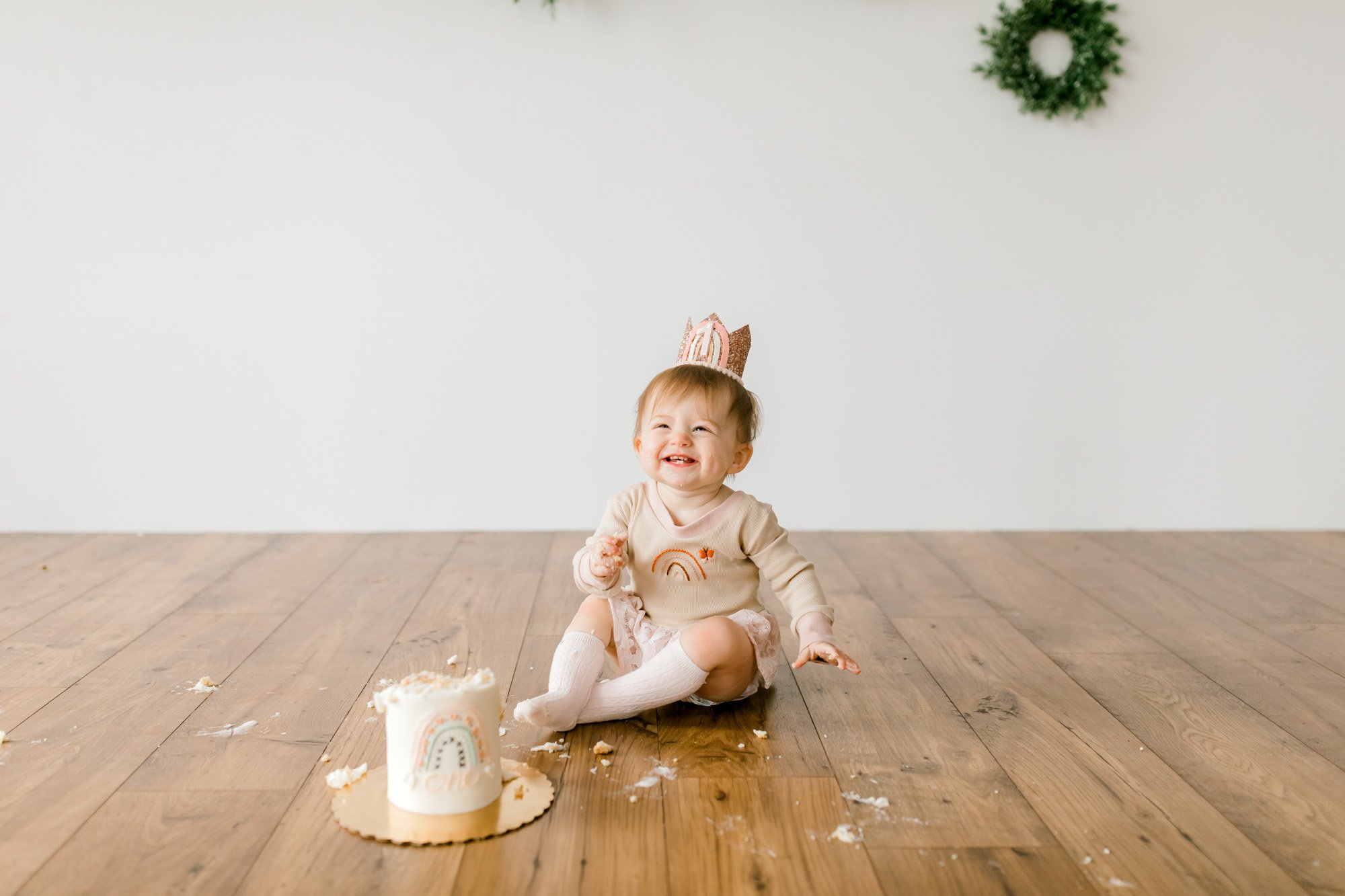 Simple Organic One Year Cake Smash in Studio | Natural First Birthday Photos | Michigan Family Photographer | Laurenda Marie Photography