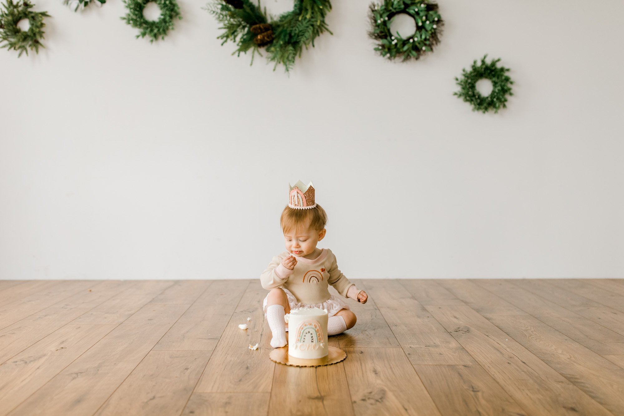 Simple Organic One Year Cake Smash in Studio | Natural First Birthday Photos | Michigan Family Photographer | Laurenda Marie Photography