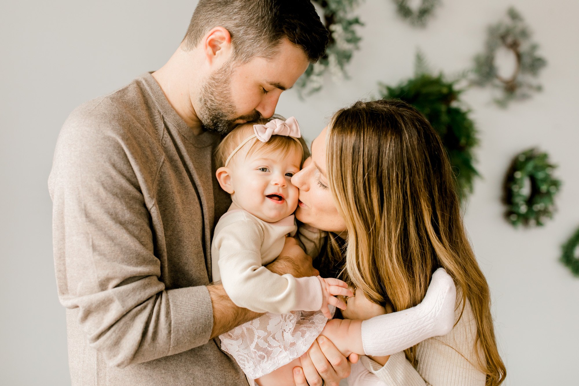 Simple Organic One Year Cake Smash in Studio | Natural First Birthday Photos | Michigan Family Photographer | Laurenda Marie Photography