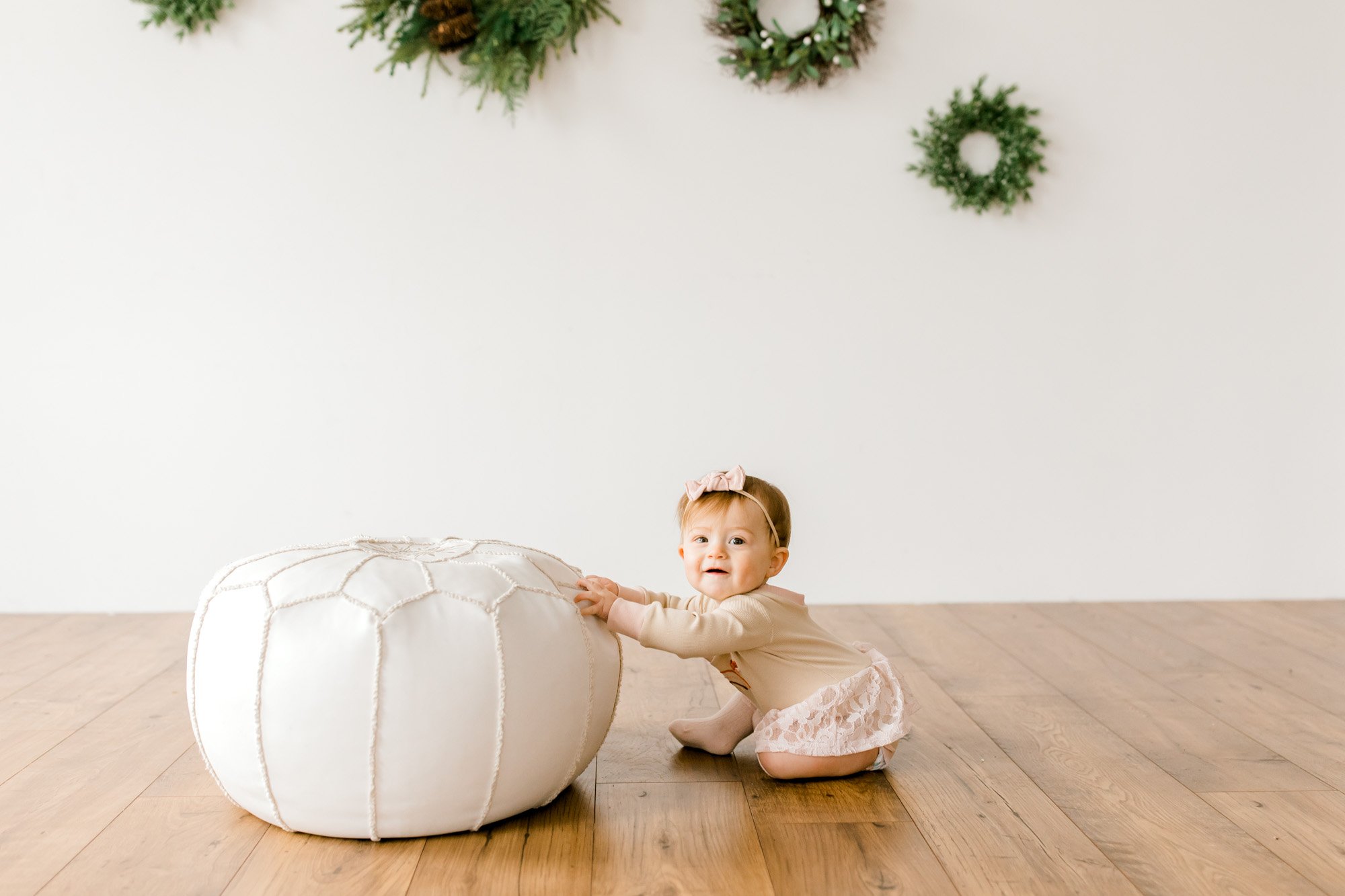 Simple Organic One Year Cake Smash in Studio | Natural First Birthday Photos | Michigan Family Photographer | Laurenda Marie Photography