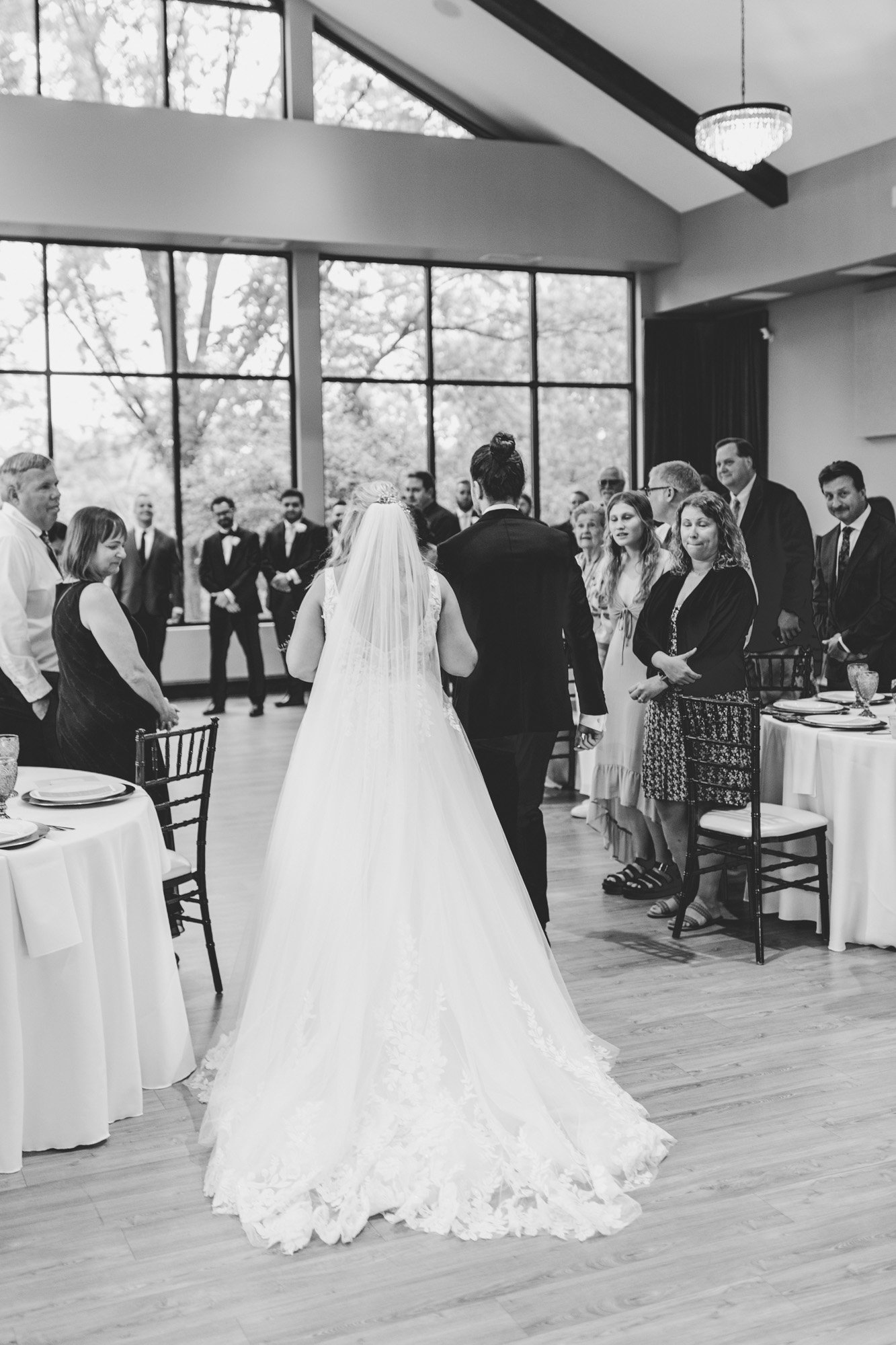 Spring Wedding at Venue3Two in Grand Rapids | Laurenda Marie Photography