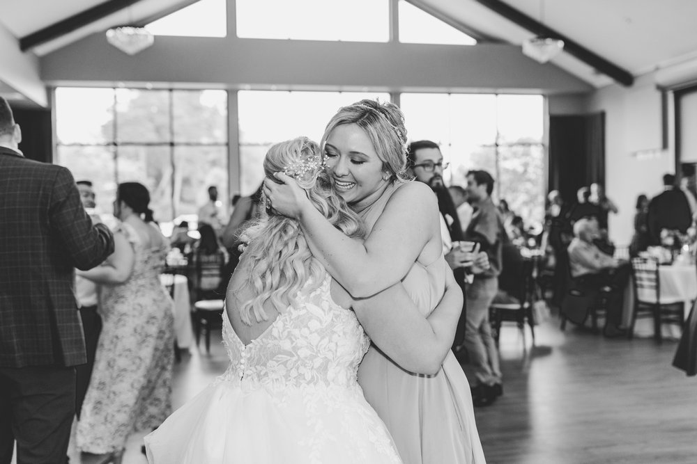 Spring Wedding at Venue3Two in Grand Rapids | Laurenda Marie Photography