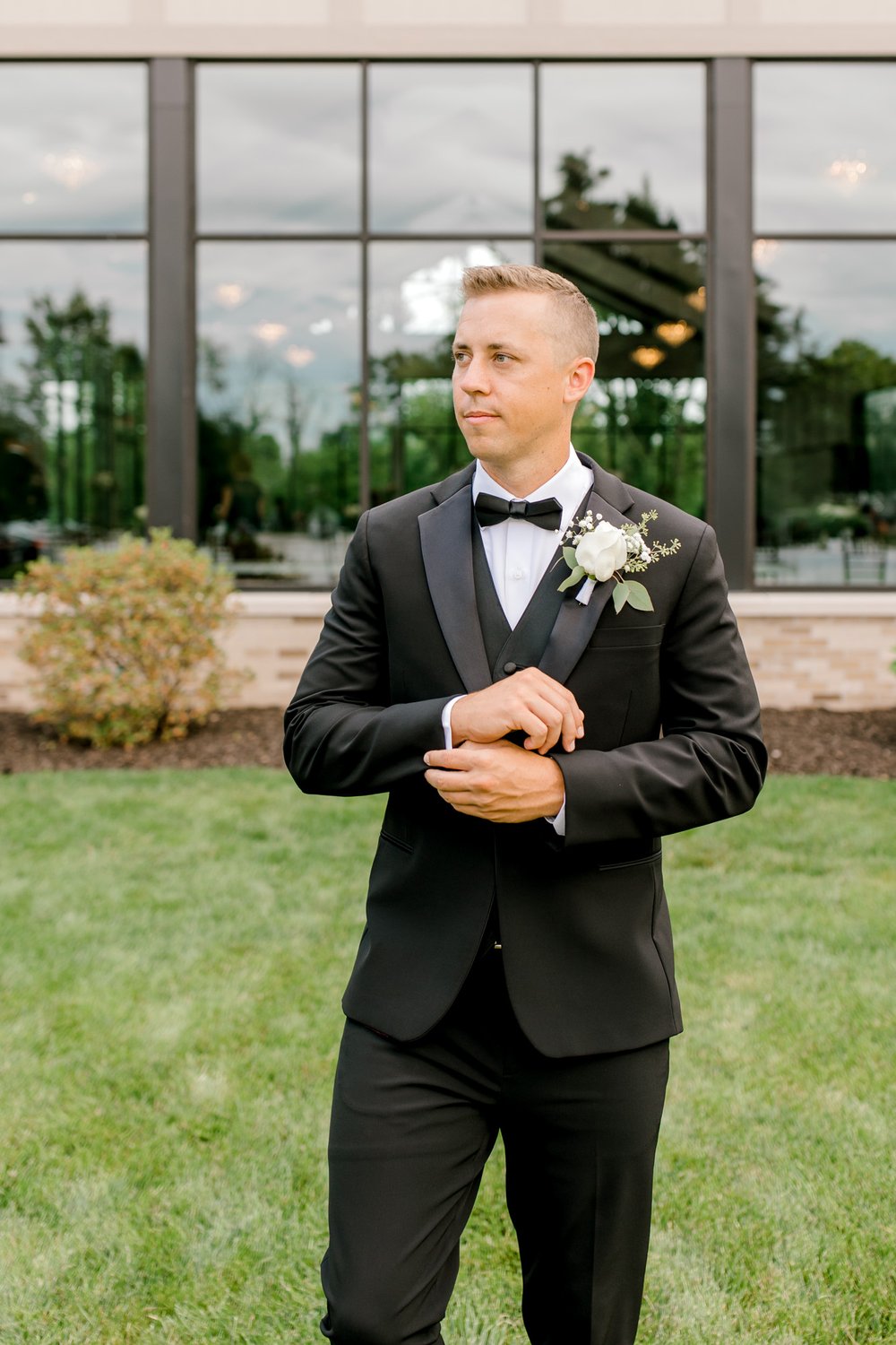 Modern Timeless Venue3Two Grand Rapids Michigan Wedding | Light &amp; Airy Photography | Laurenda Marie Photography