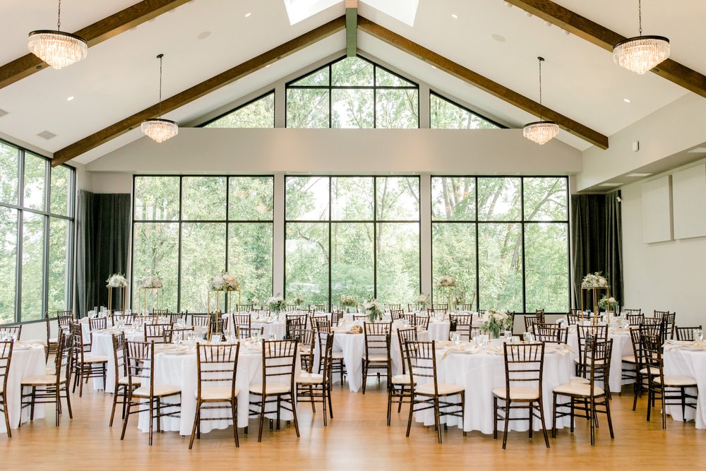 Modern Timeless Venue3Two Grand Rapids Michigan Wedding | Light &amp; Airy Photography | Laurenda Marie Photography