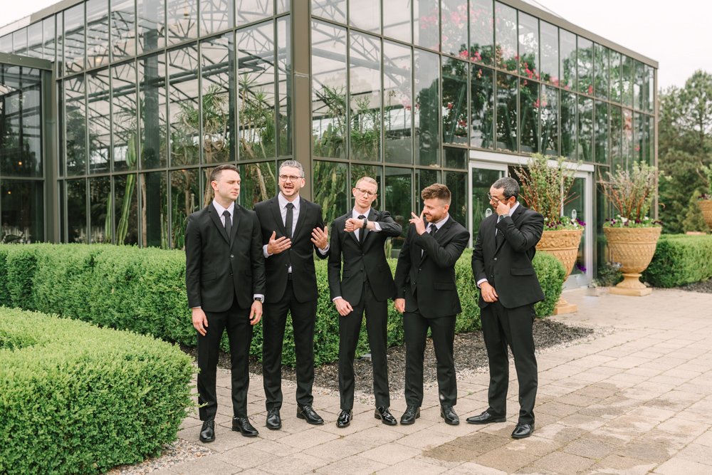 Timeless Planterra Conservatory Michigan Wedding | Laurenda Marie Photography