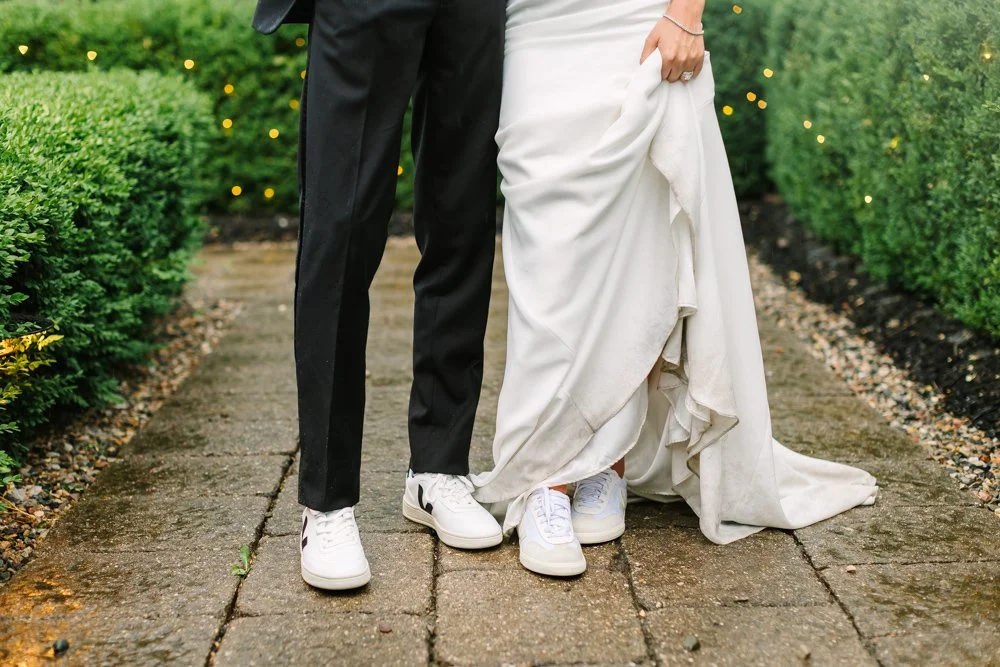 Timeless Planterra Conservatory Michigan Wedding | Laurenda Marie Photography